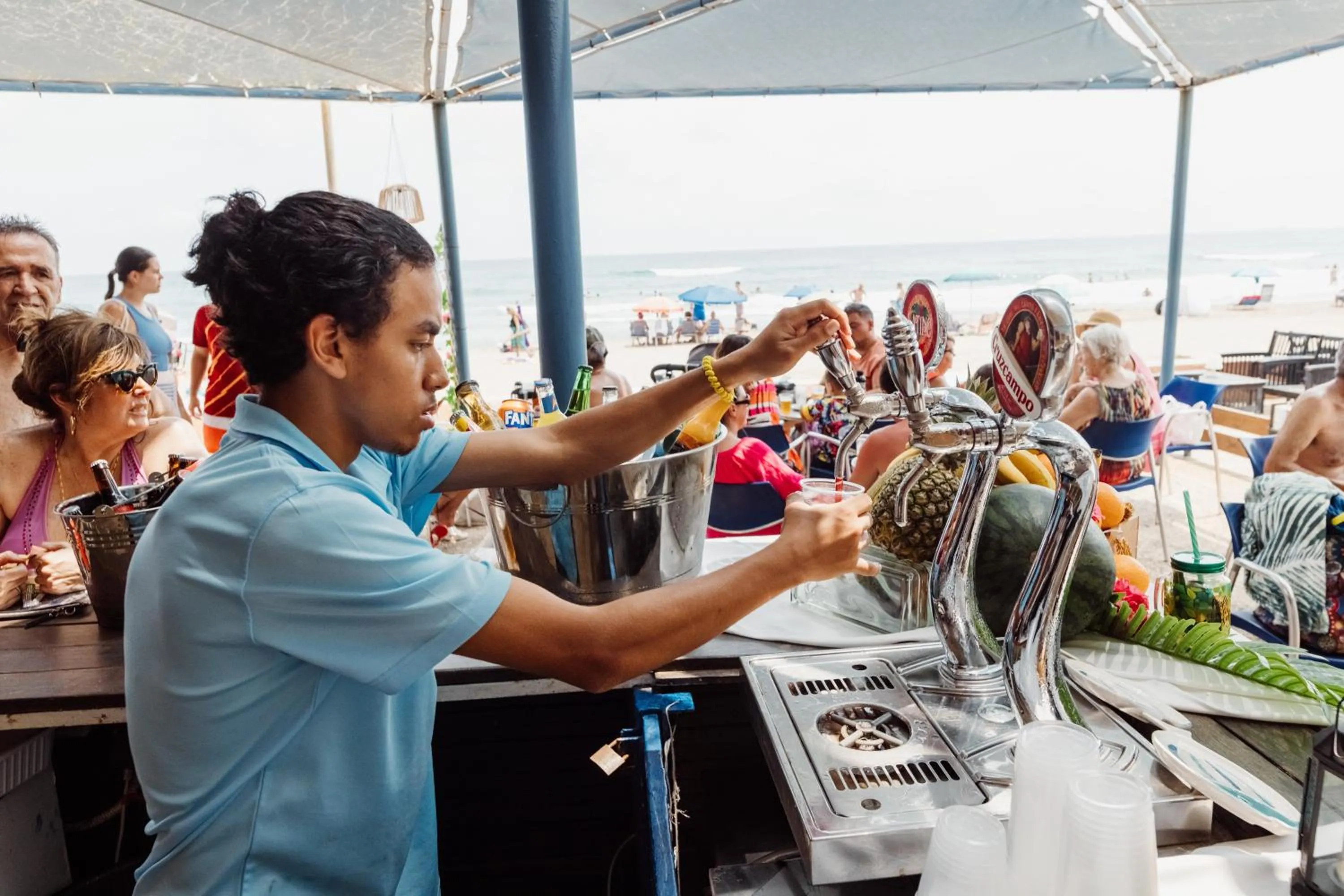 Staff in Hotel Apartamentos Londres La Manga
