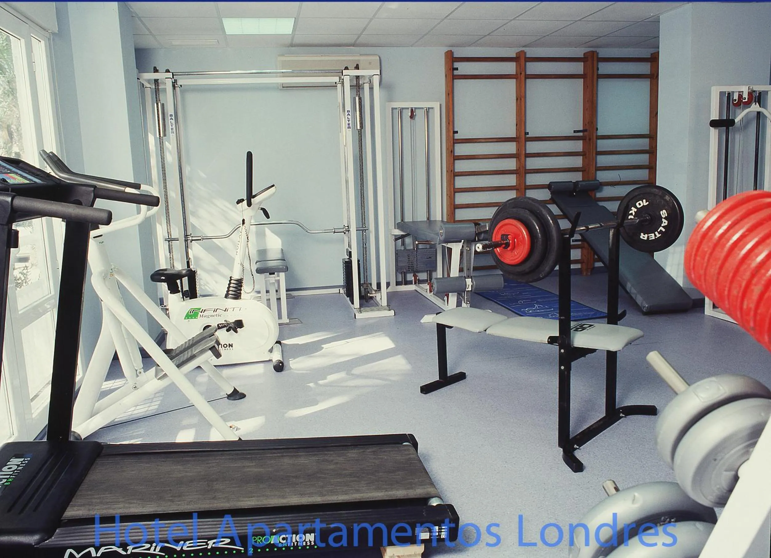 Fitness centre/facilities in Hotel Apartamentos Londres La Manga
