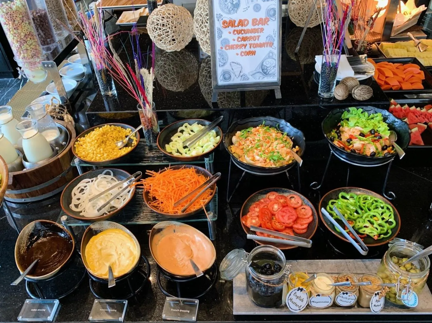 Restaurant/places to eat in SKYVIEW Hotel Bangkok - Sukhumvit