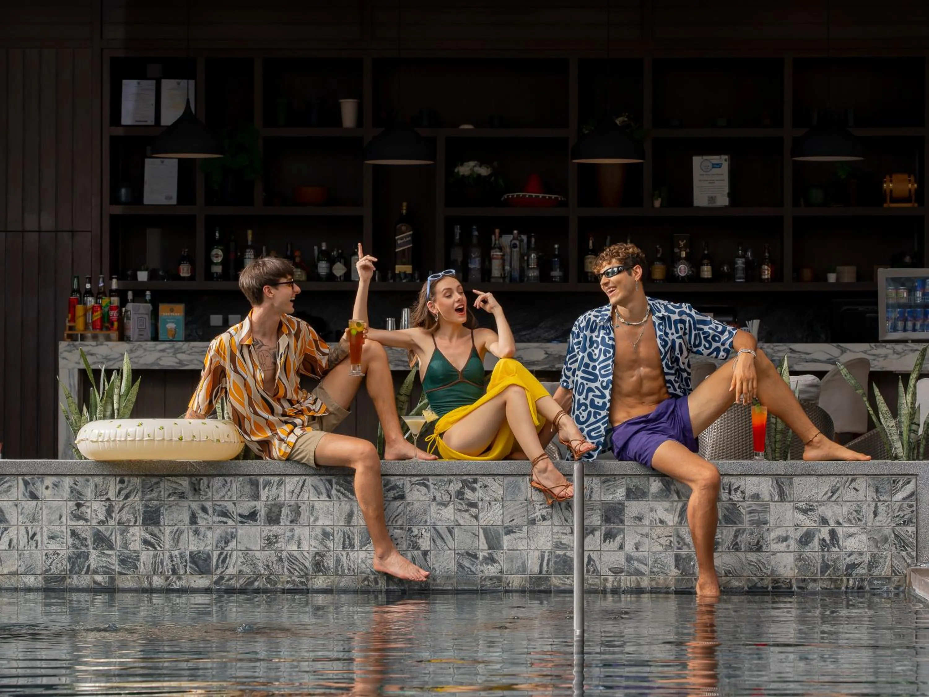 Swimming pool in SKYVIEW Hotel Bangkok - Sukhumvit