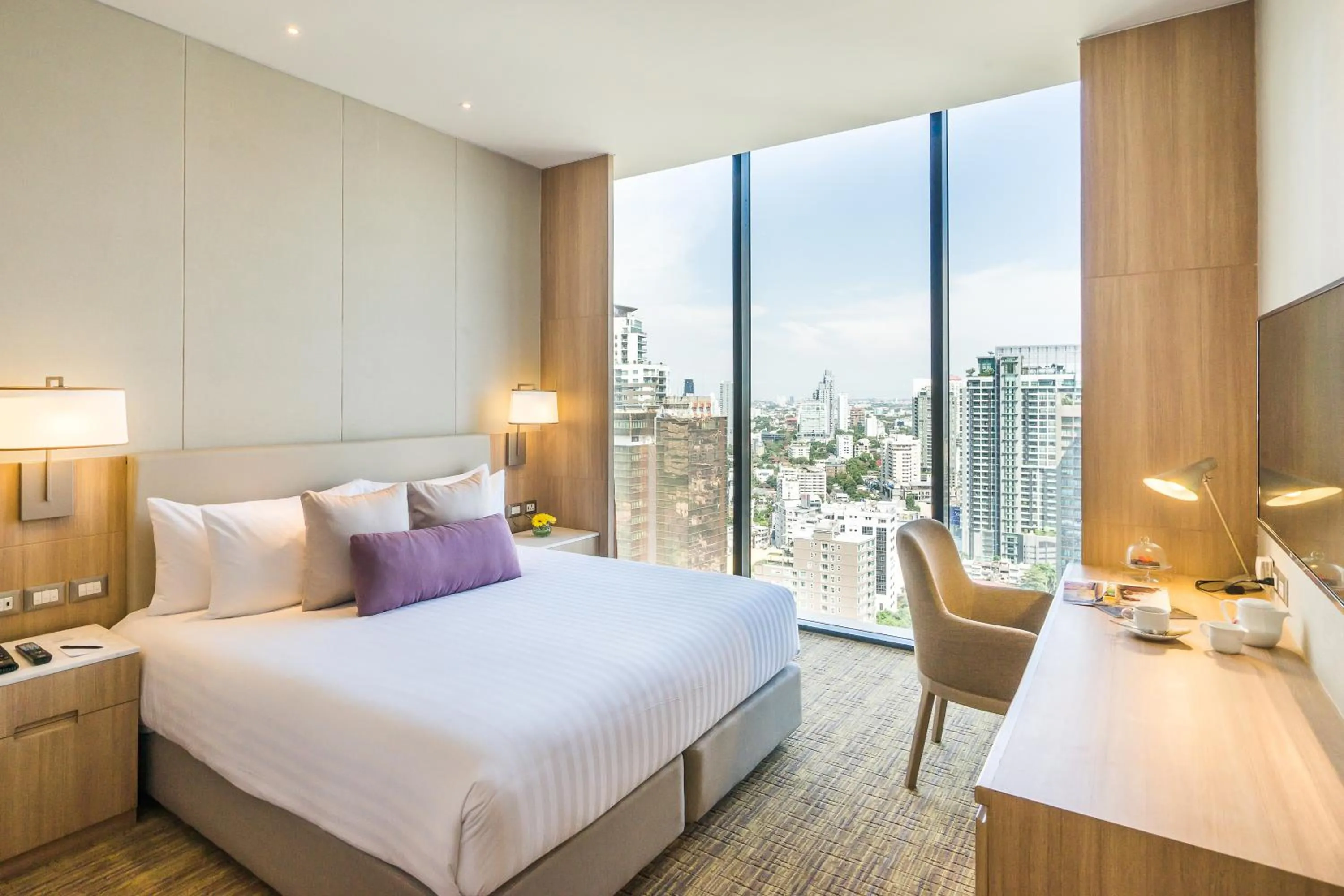 Bedroom, Bed in SKYVIEW Hotel Bangkok - Sukhumvit