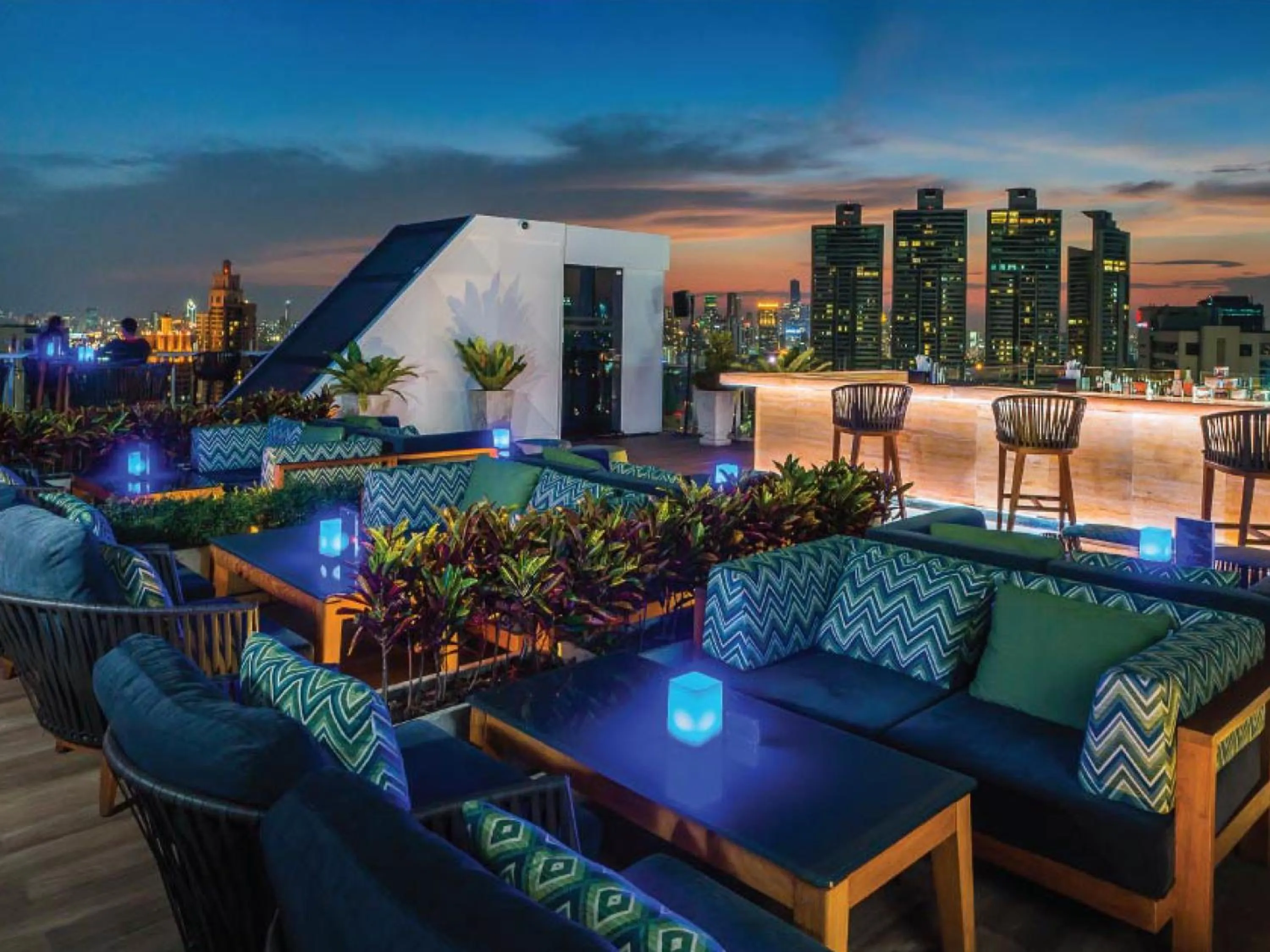 Night in SKYVIEW Hotel Bangkok - Sukhumvit