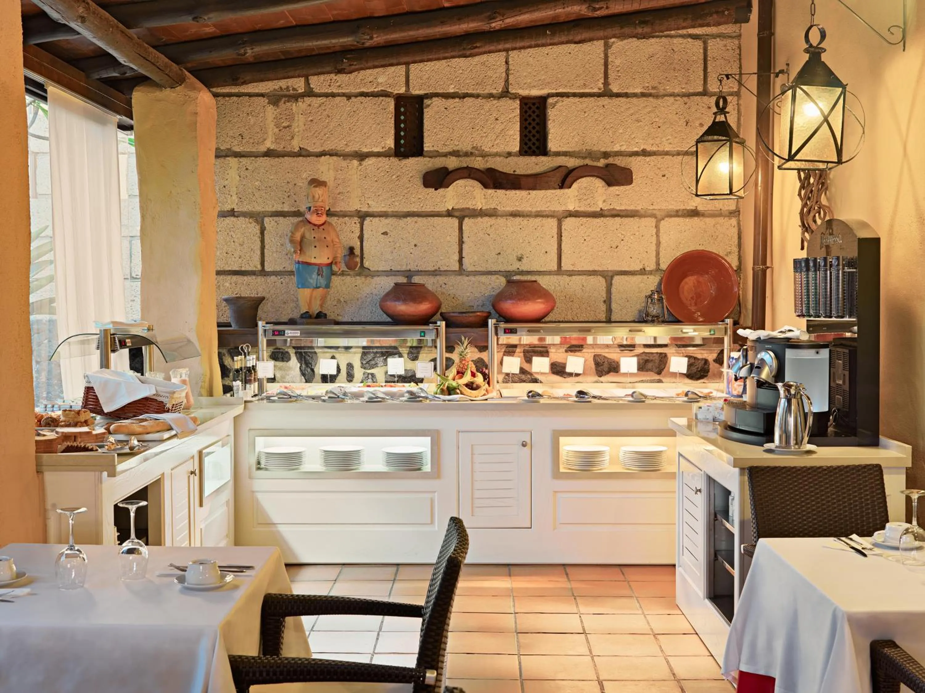Restaurant/places to eat in Hotel Rural Finca Salamanca