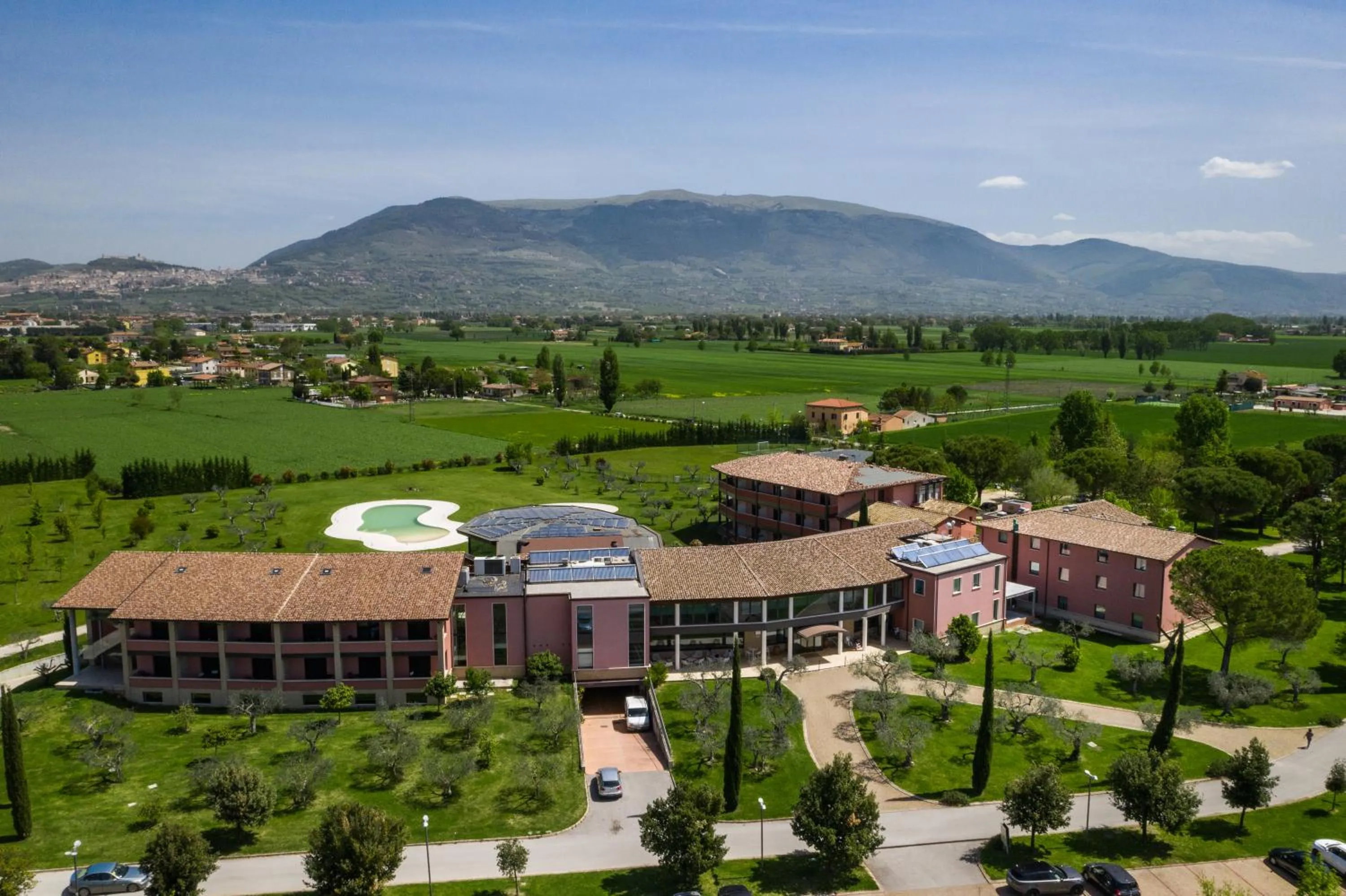 Inner courtyard view in Valle di Assisi Hotel & Spa