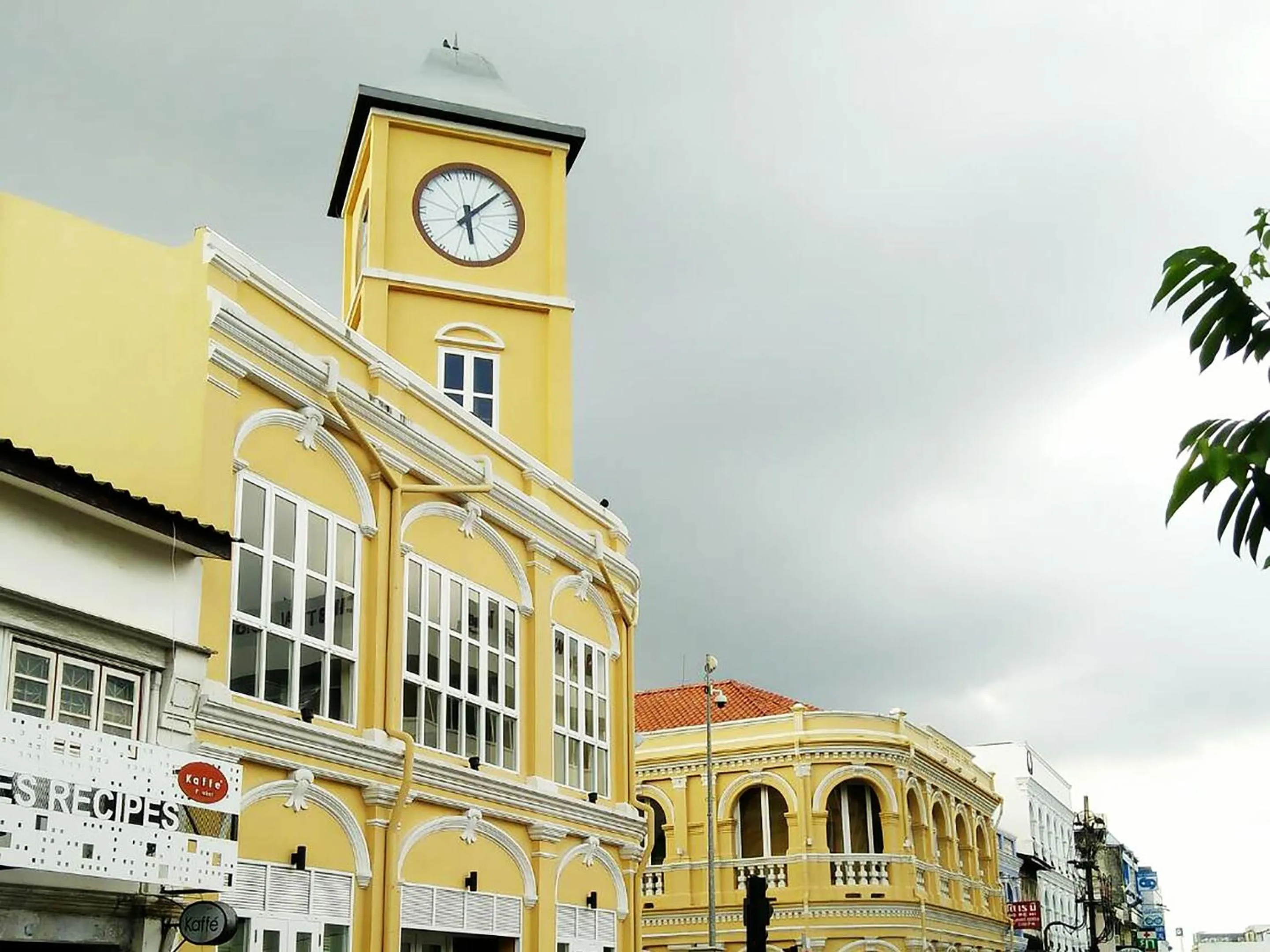 Nearby landmark in In Phuket House