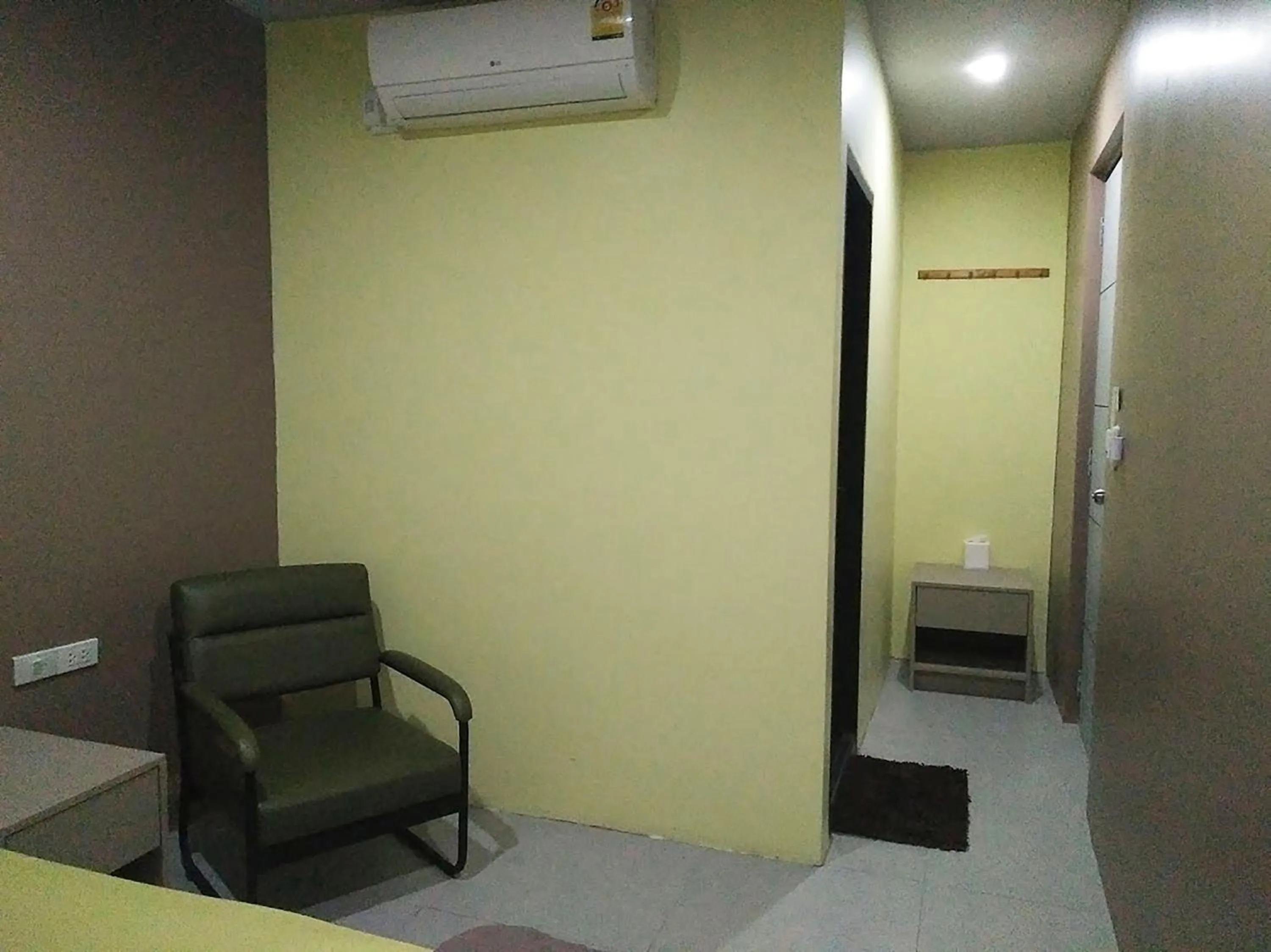 Photo of the whole room in In Phuket House