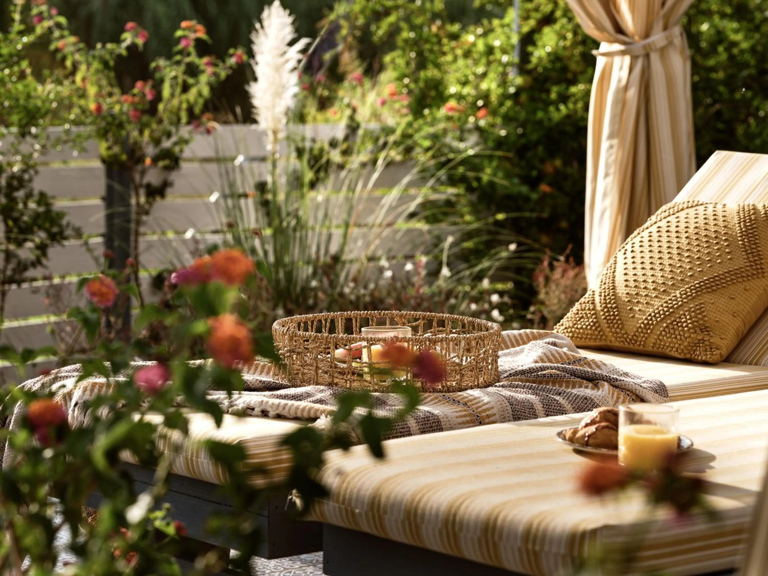 Garden in Memories Apartments