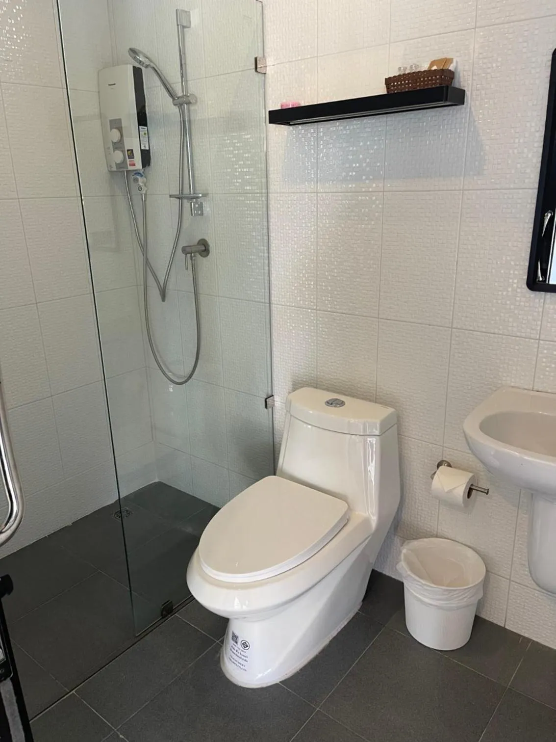 Bathroom in Breeze Bay Villas Koh Phangan