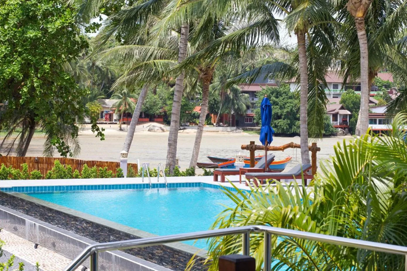 Pool view in Breeze Bay Villas Koh Phangan