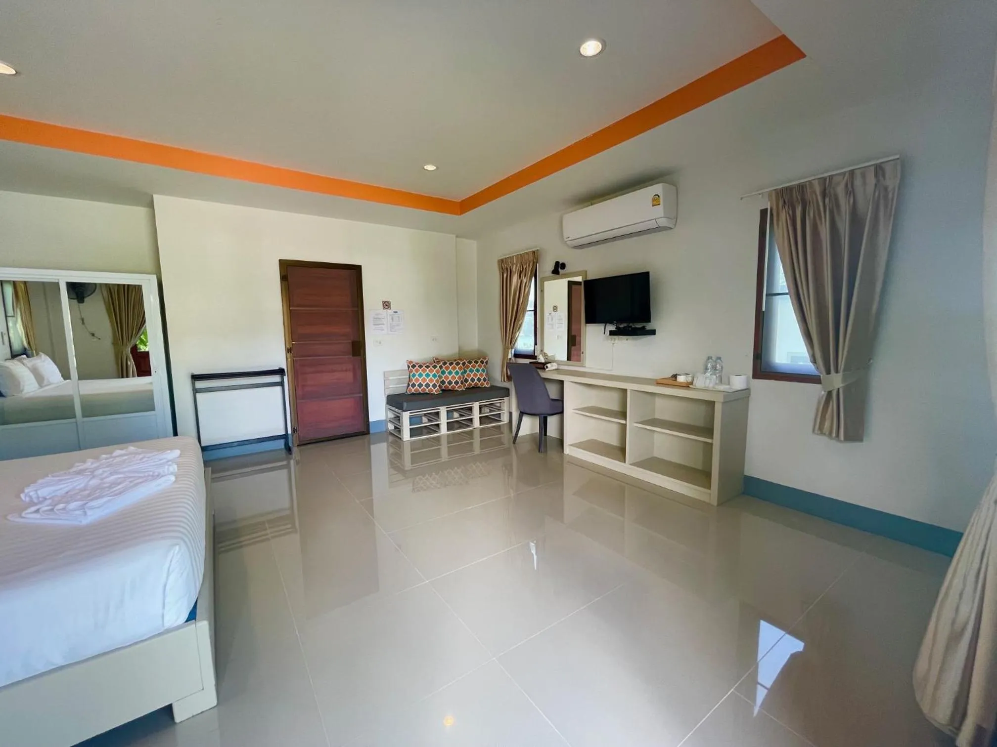 Bedroom, Bed in Breeze Bay Villas Koh Phangan