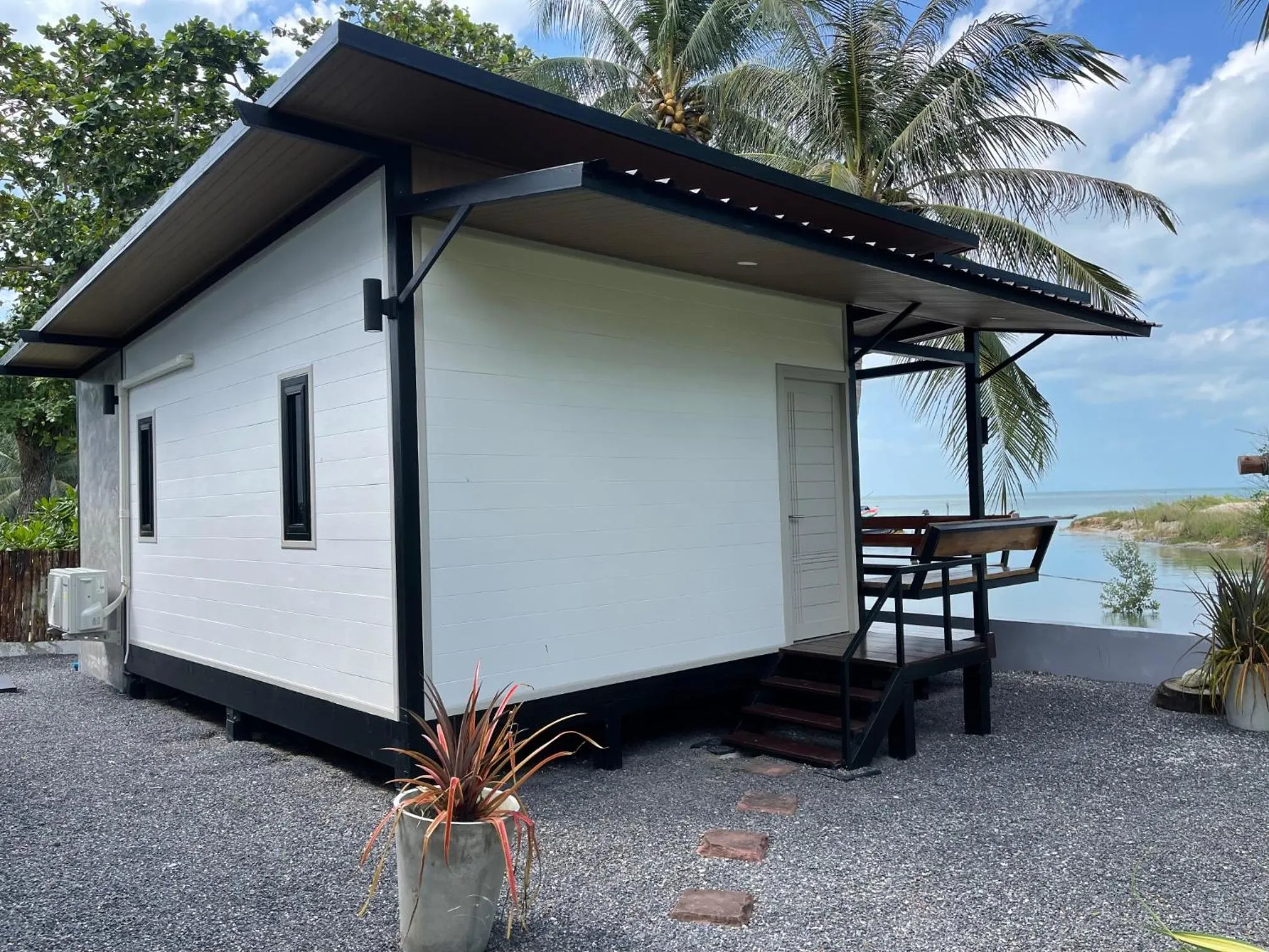 Property building in Breeze Bay Villas Koh Phangan