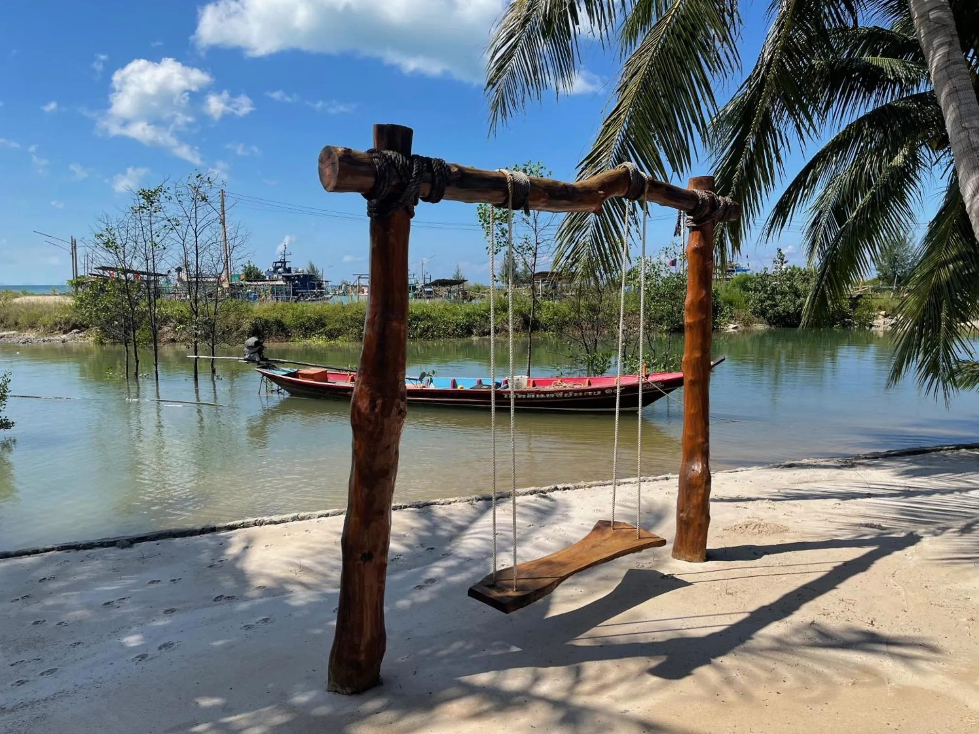 Beach in Breeze Bay Villas Koh Phangan