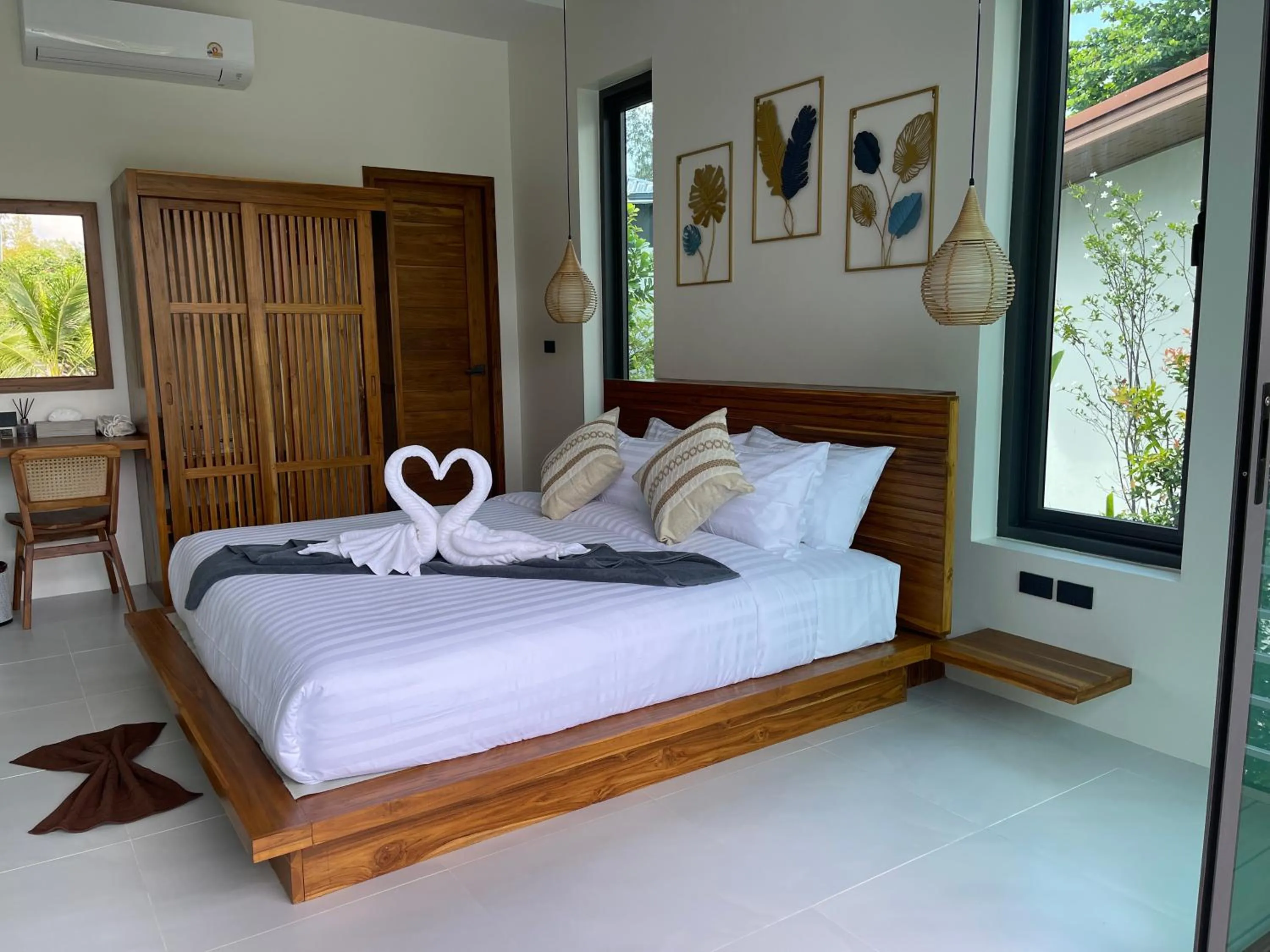 Bedroom, Bed in Breeze Bay Villas Koh Phangan