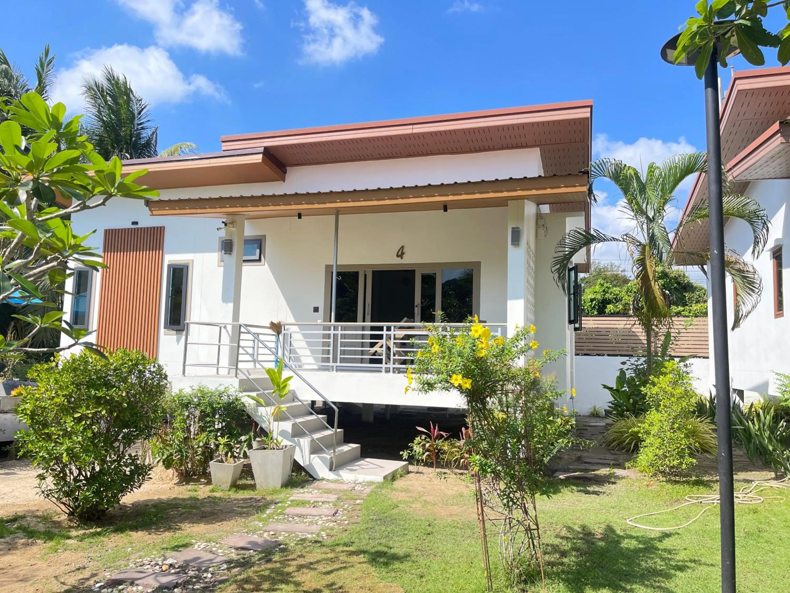 Property building in Breeze Bay Villas Koh Phangan