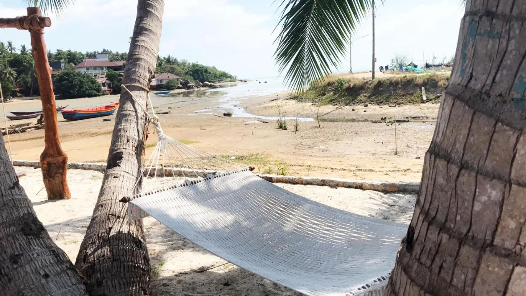 Beach in Breeze Bay Villas Koh Phangan