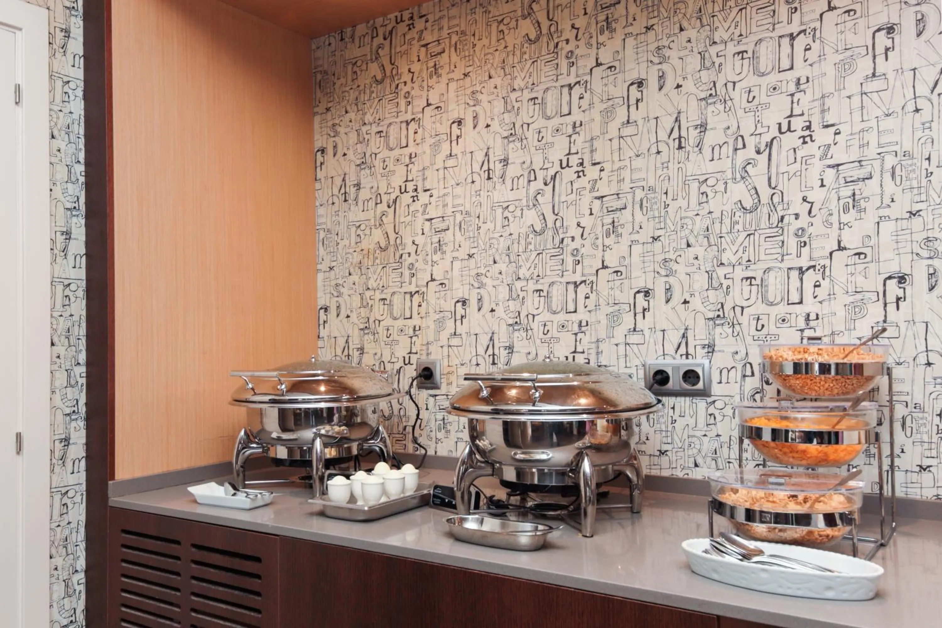 Buffet breakfast in Hotel Lauria