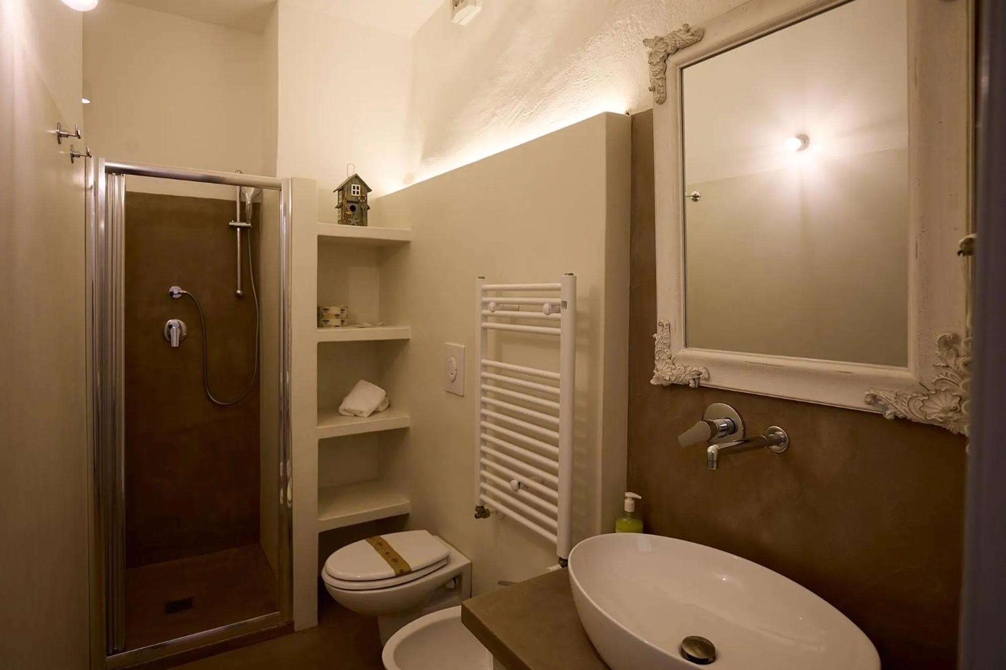 Bathroom in Dei Serafini