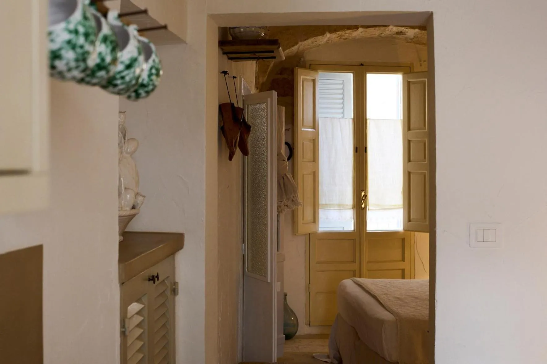 Photo of the whole room in Dei Serafini