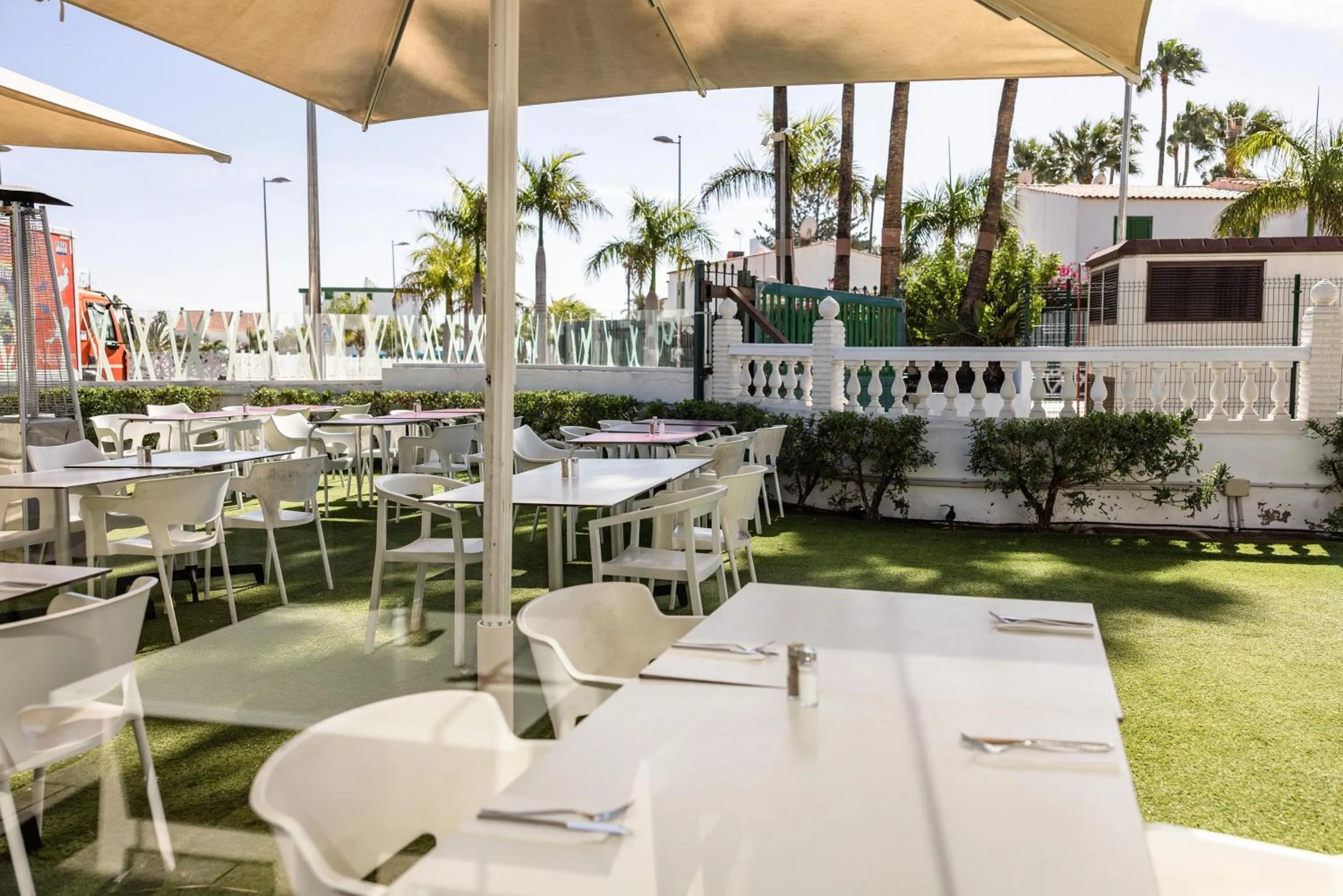 Restaurant/places to eat in Servatur Playa Bonita