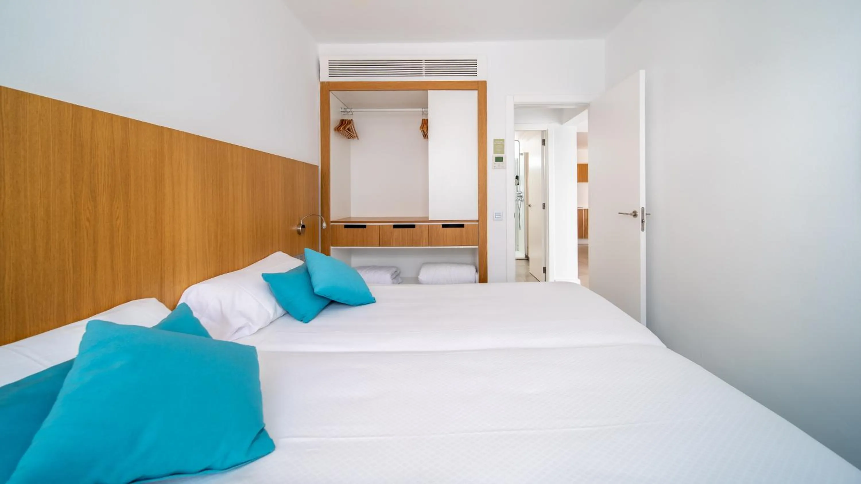 Bedroom, Bed in Guinate Club Apartamentos