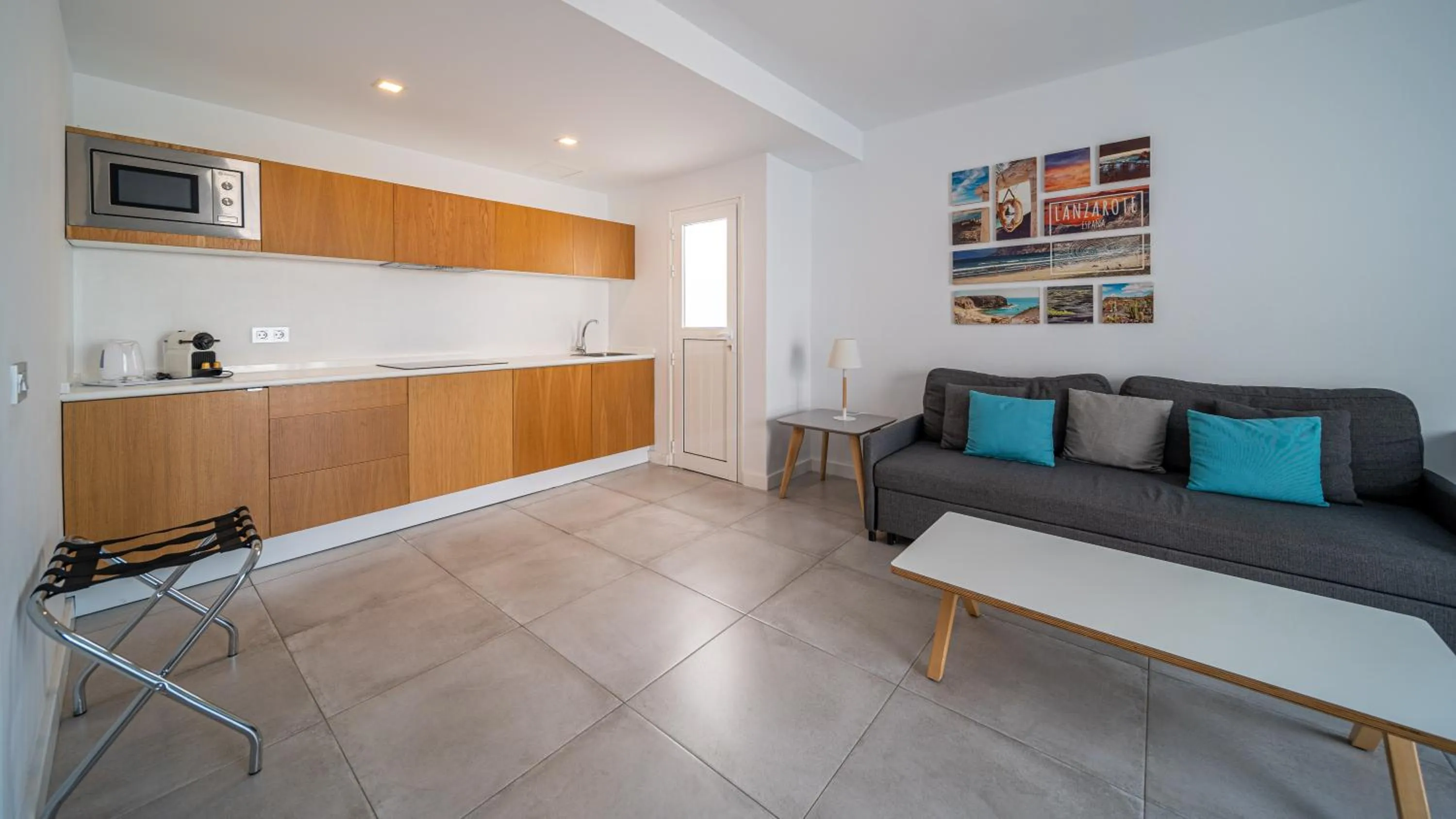 Kitchen or kitchenette in Guinate Club Apartamentos