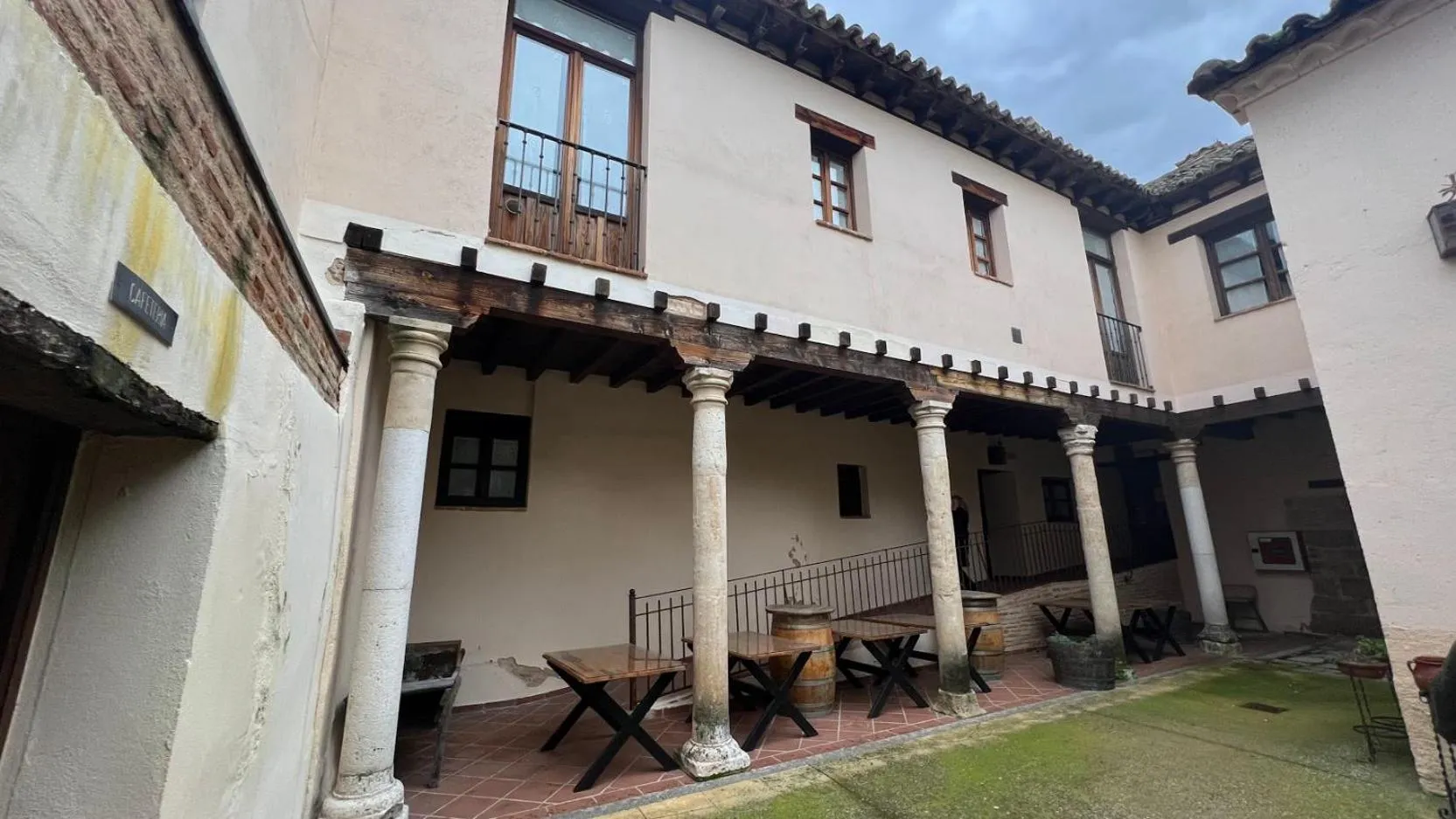 Property building in Palacio Rejadorada