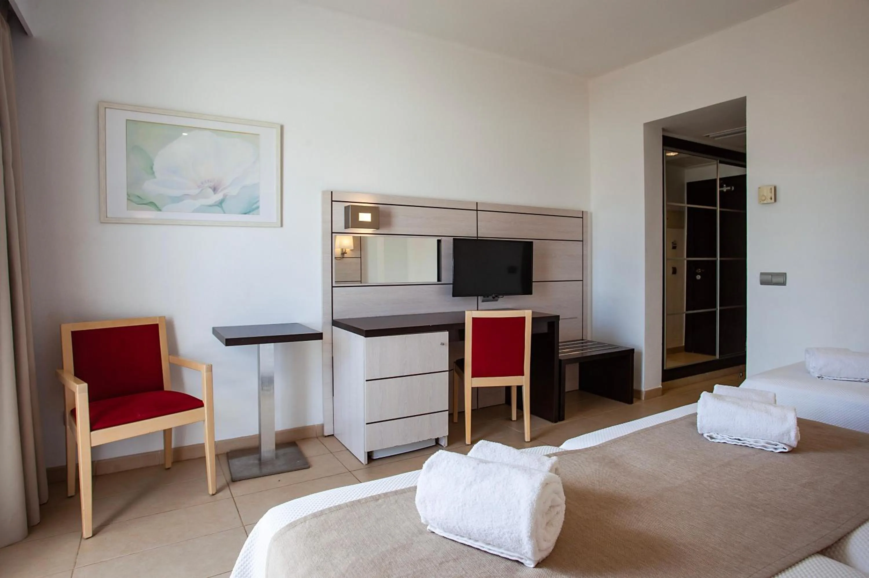 Photo of the whole room, Bed in Hotel Puchet Ibiza