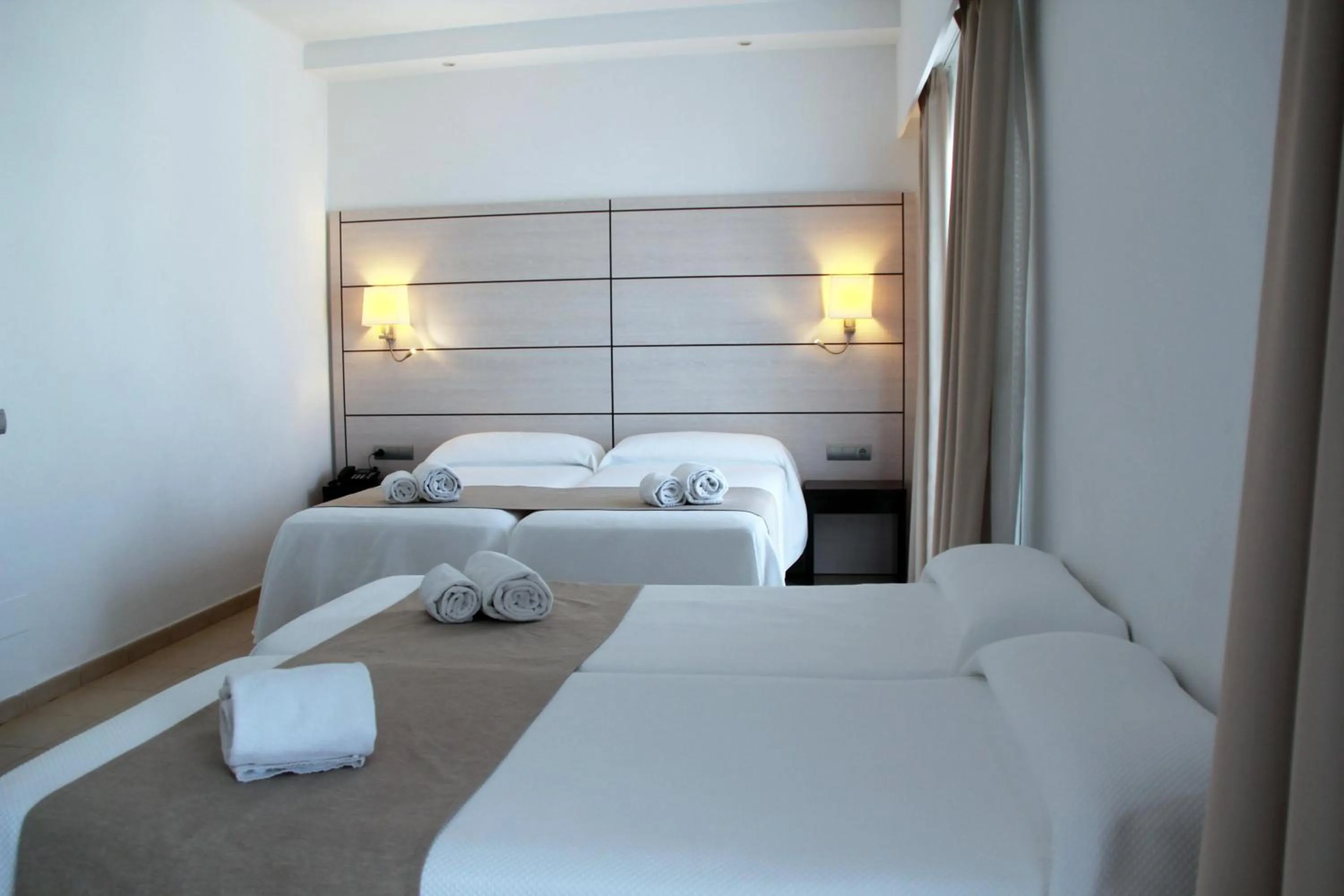 Photo of the whole room, Bed in Hotel Puchet Ibiza