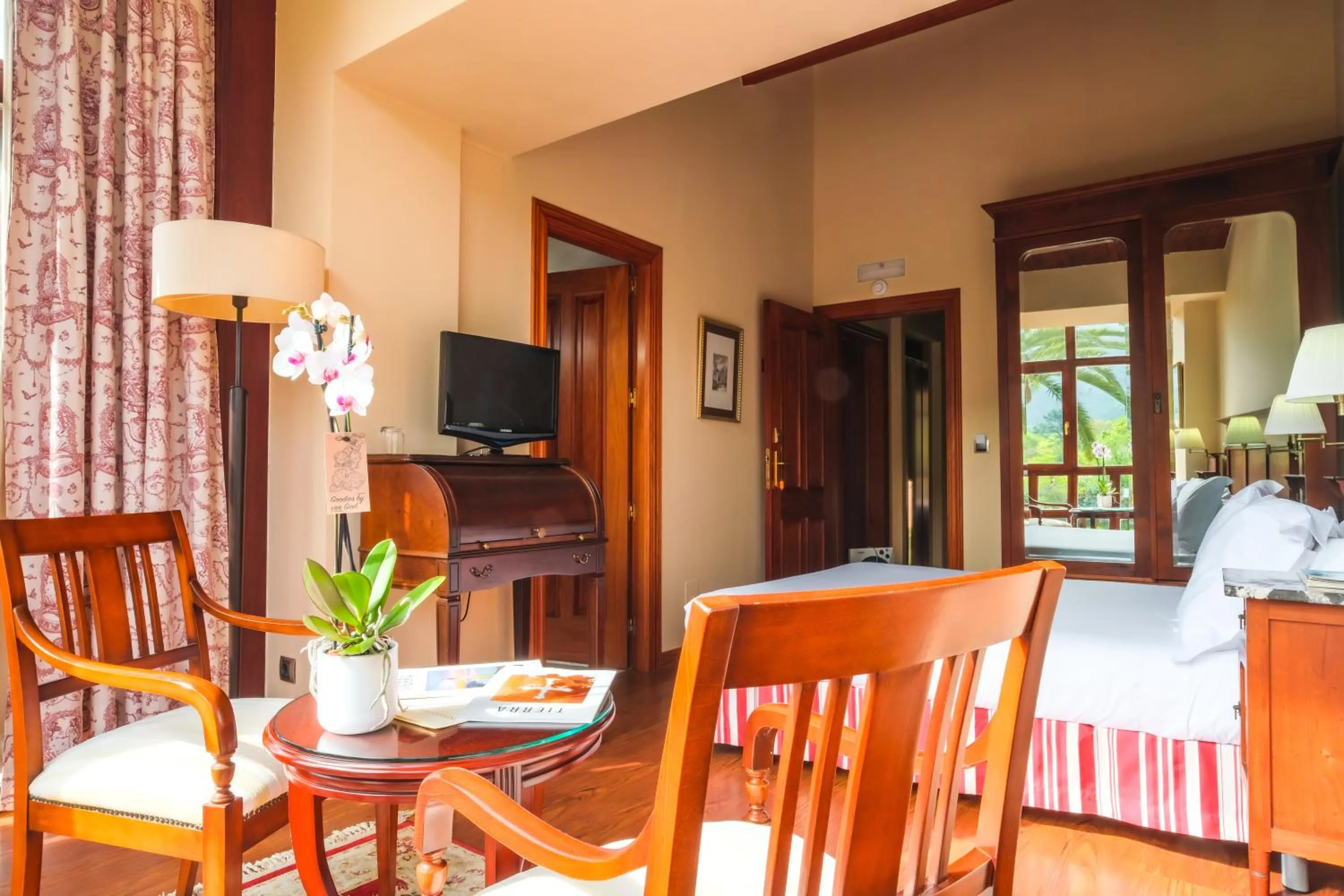 Photo of the whole room in Indiana Boutique Hotel