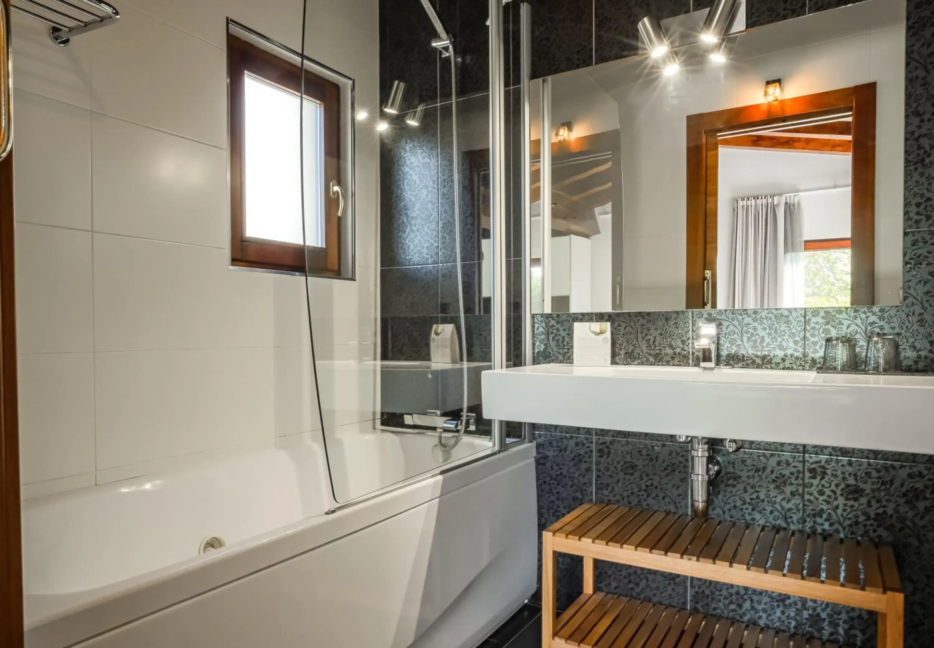 Superior Suite in Indiana Boutique Hotel Superior Suite in Indiana Boutique Hotel