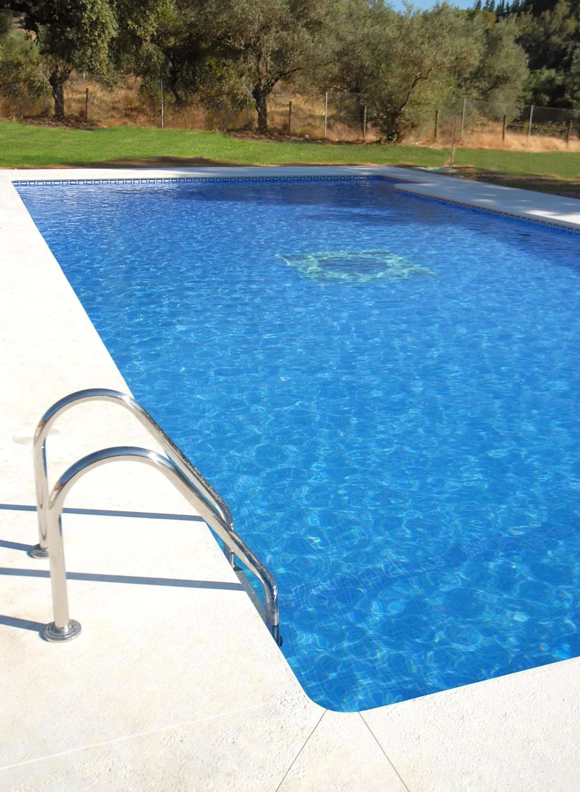 Swimming pool in Apartamentos Turísticos La Castilleja