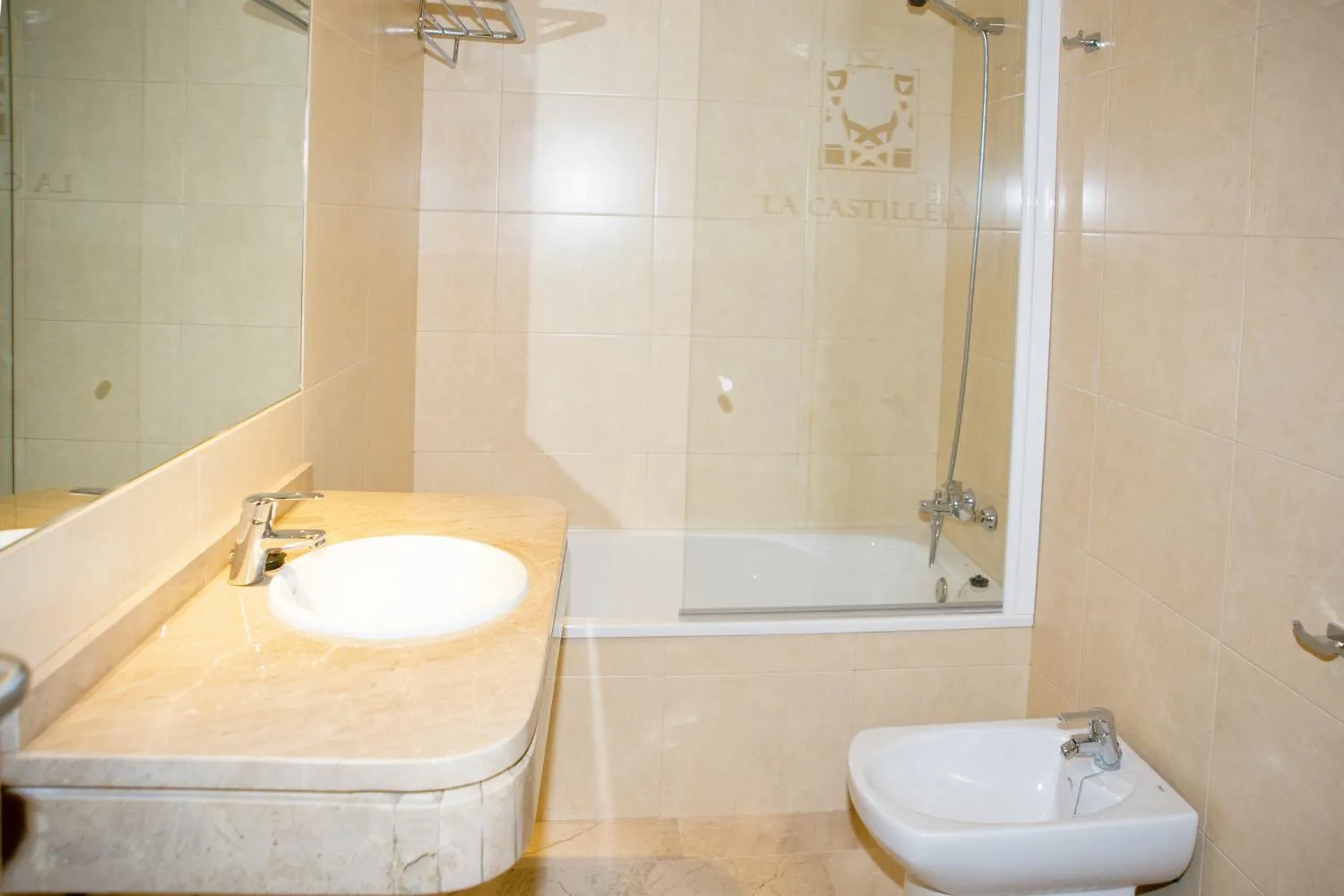 Bathroom in Apartamentos Turísticos La Castilleja