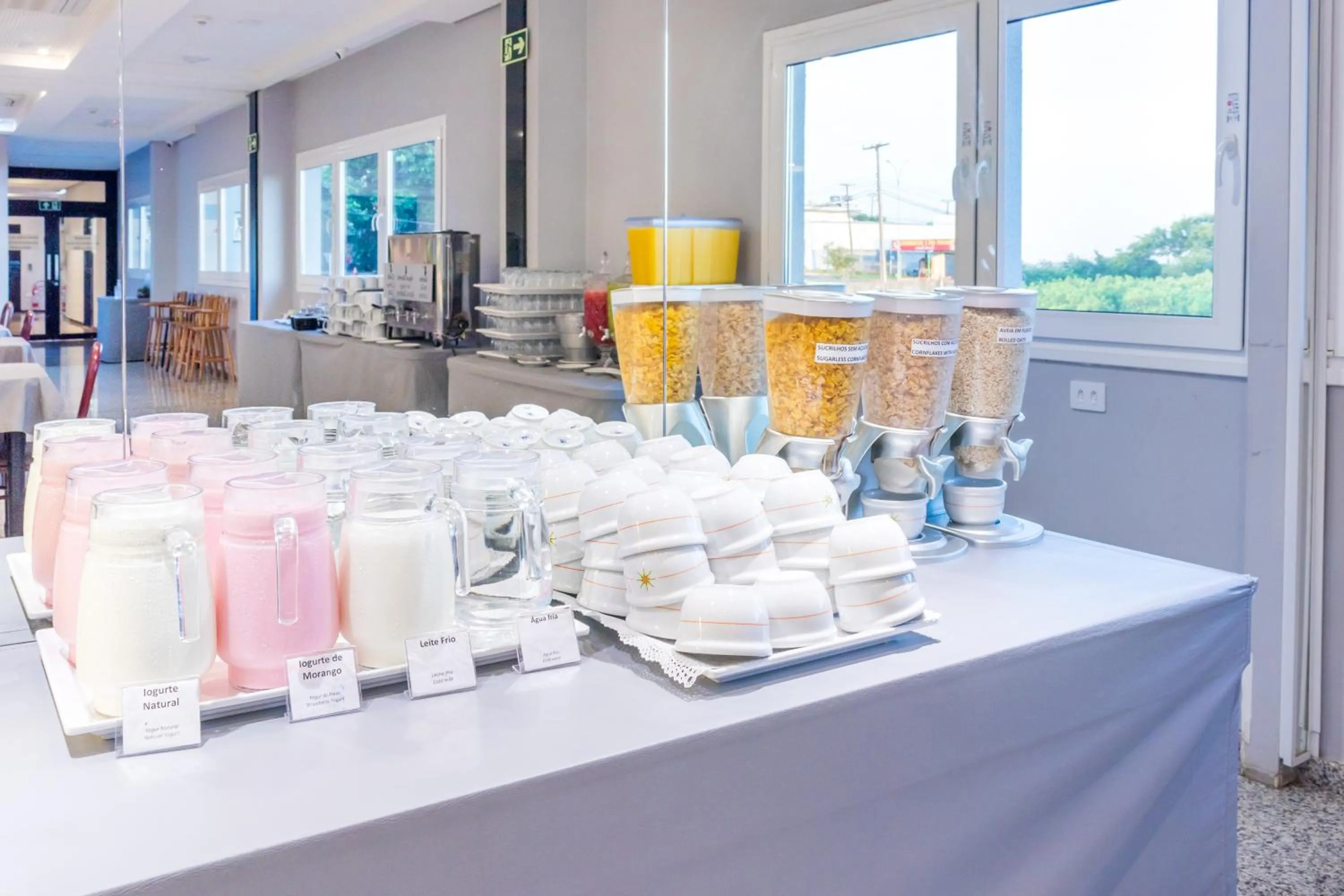 Buffet breakfast in Luz Hotel by Castelo Itaipava