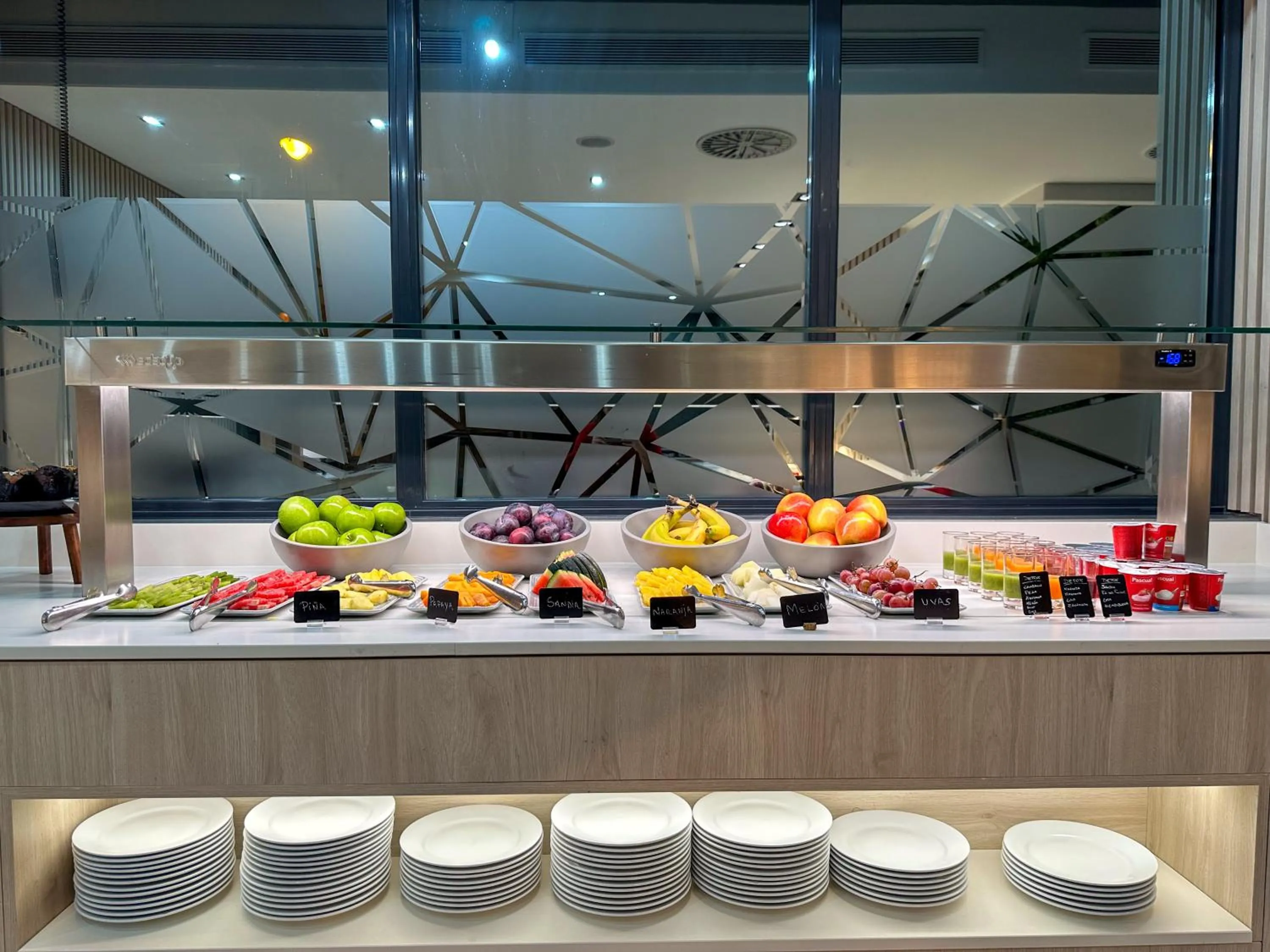 Breakfast in Hotel Tent Granada