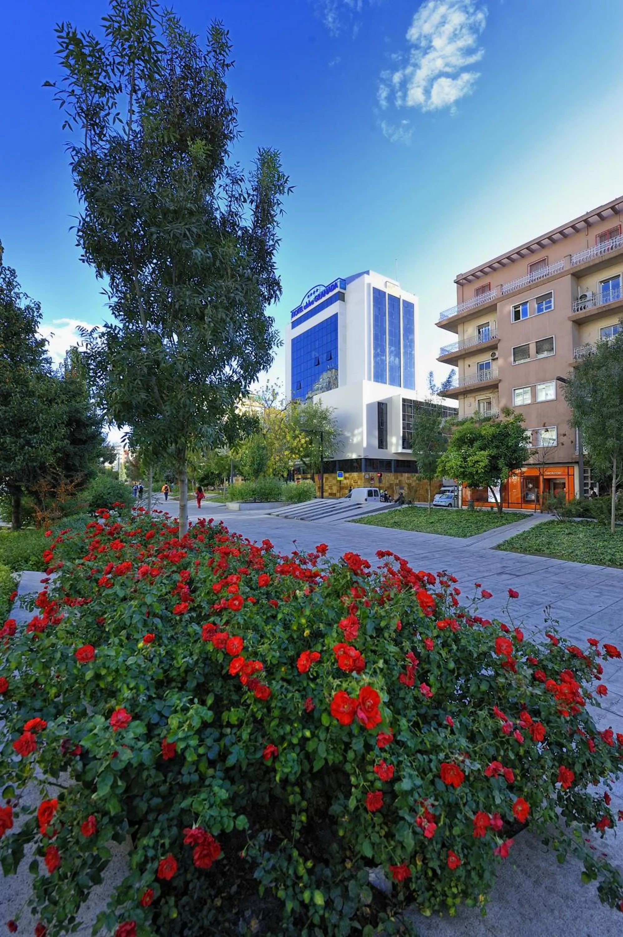 Facade/entrance in Hotel Tent Granada