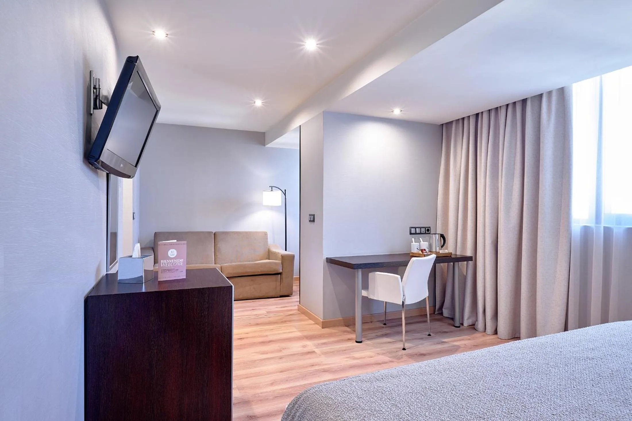 Bed in Turia Granada