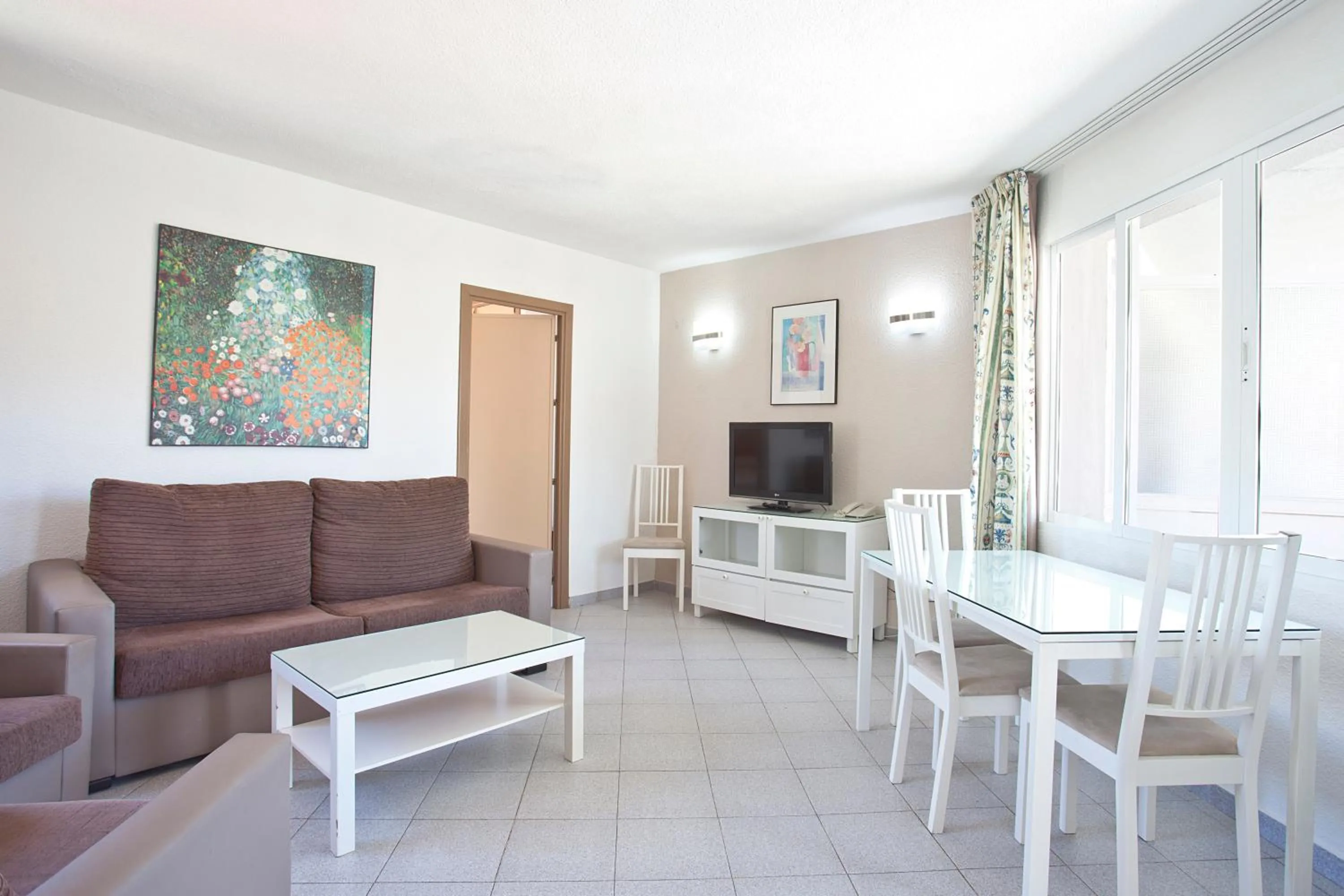 Living room in Apartamentos Ecuador Park