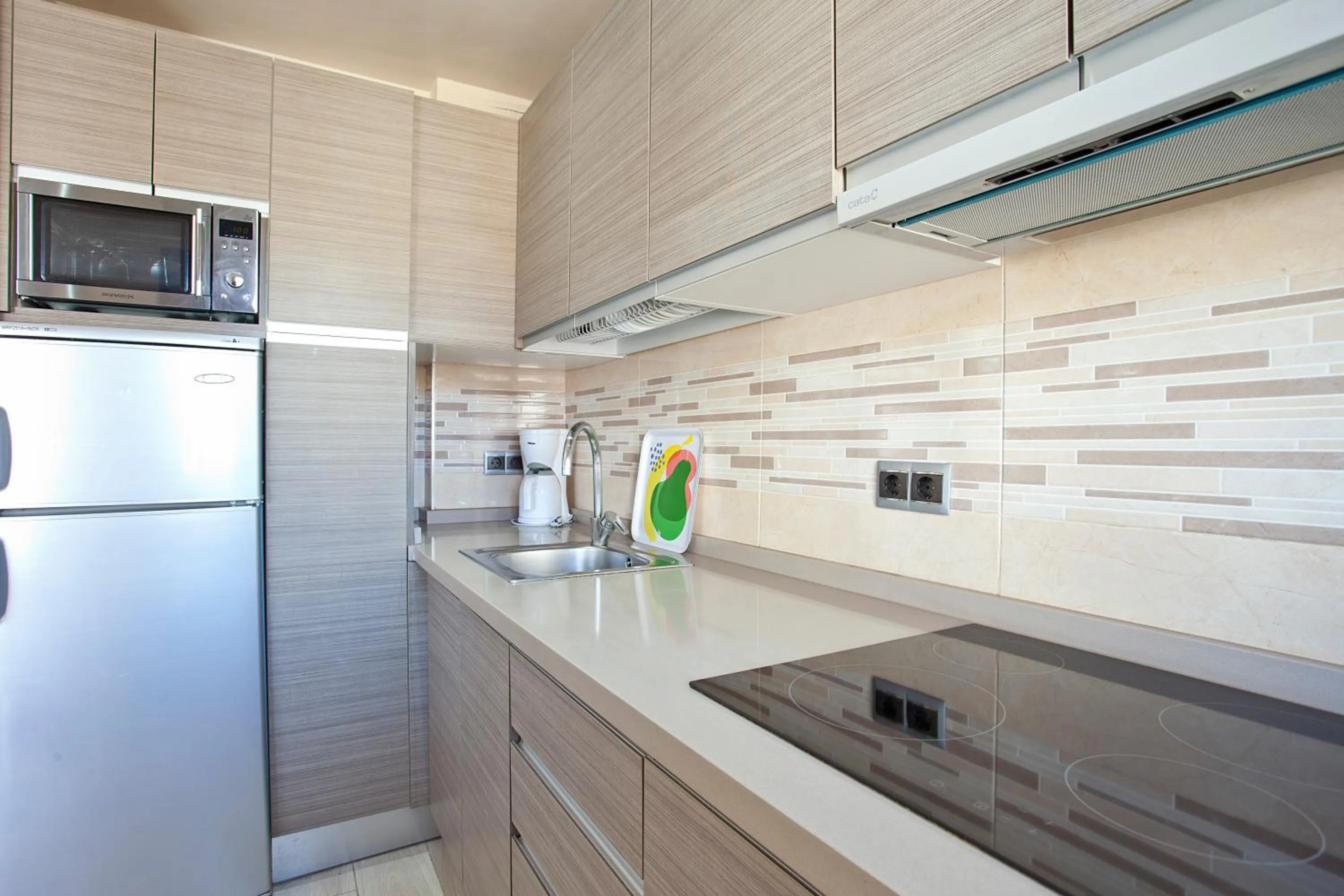 Kitchen or kitchenette in Apartamentos Ecuador Park