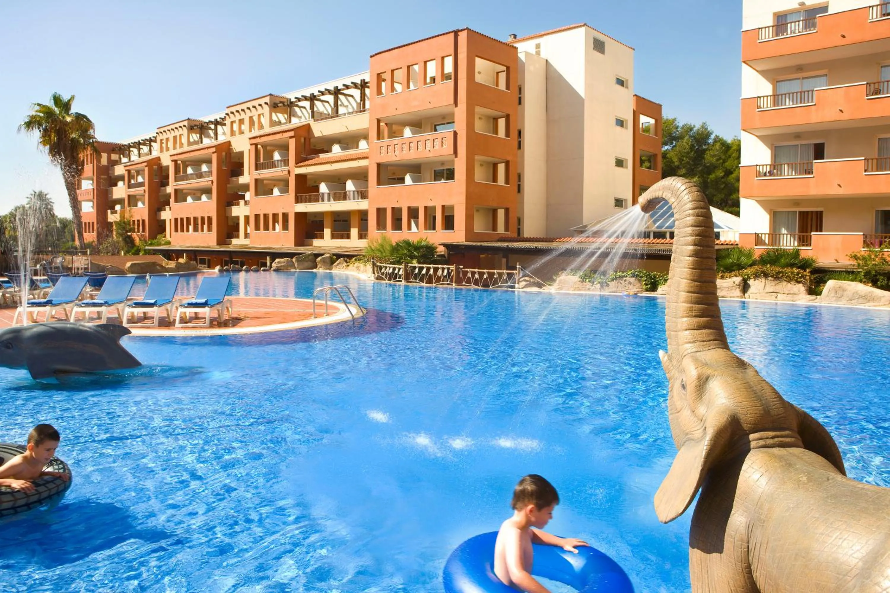 Facade/entrance in H10 Mediterranean Village