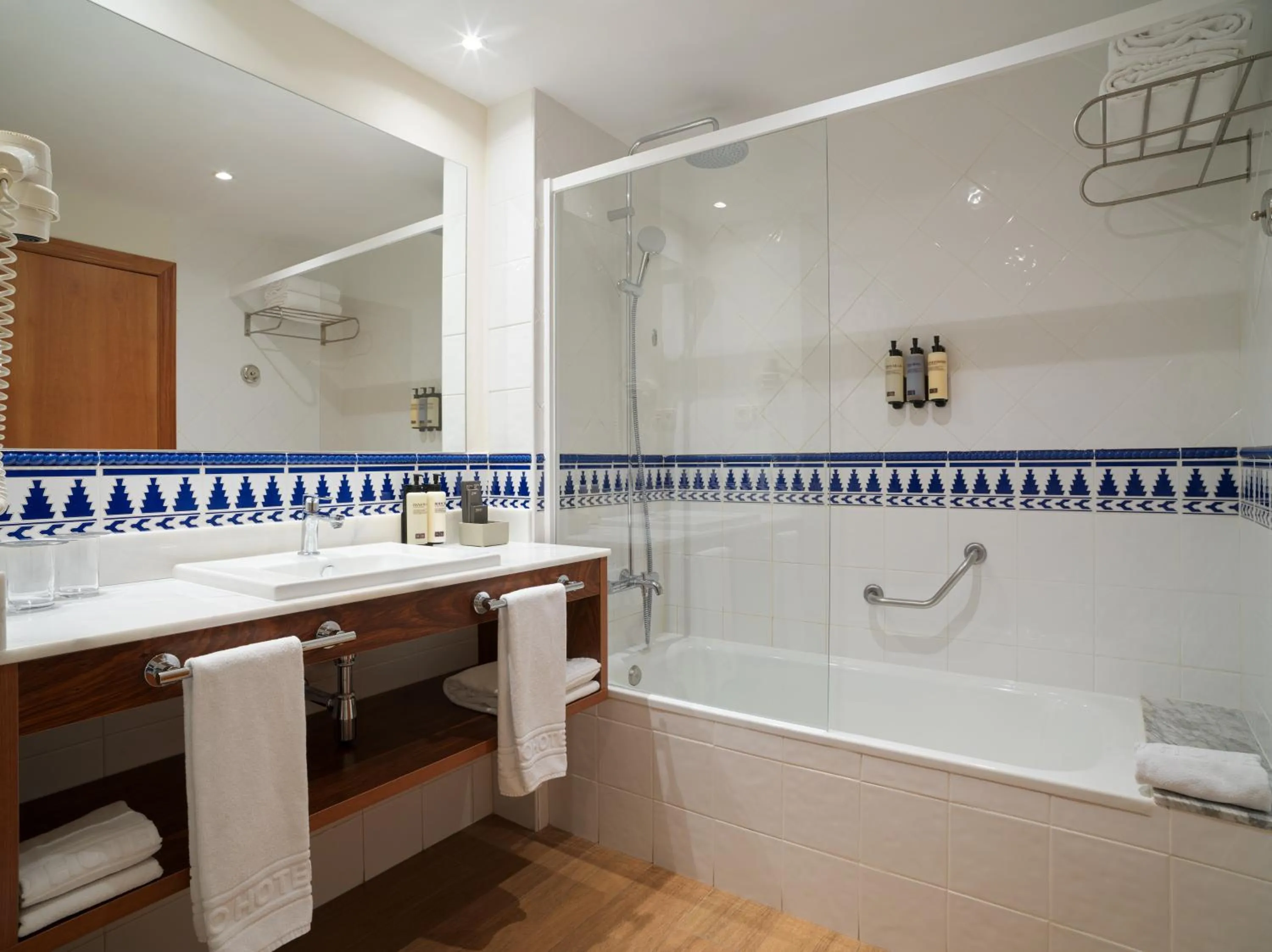 Bathroom in H10 Mediterranean Village