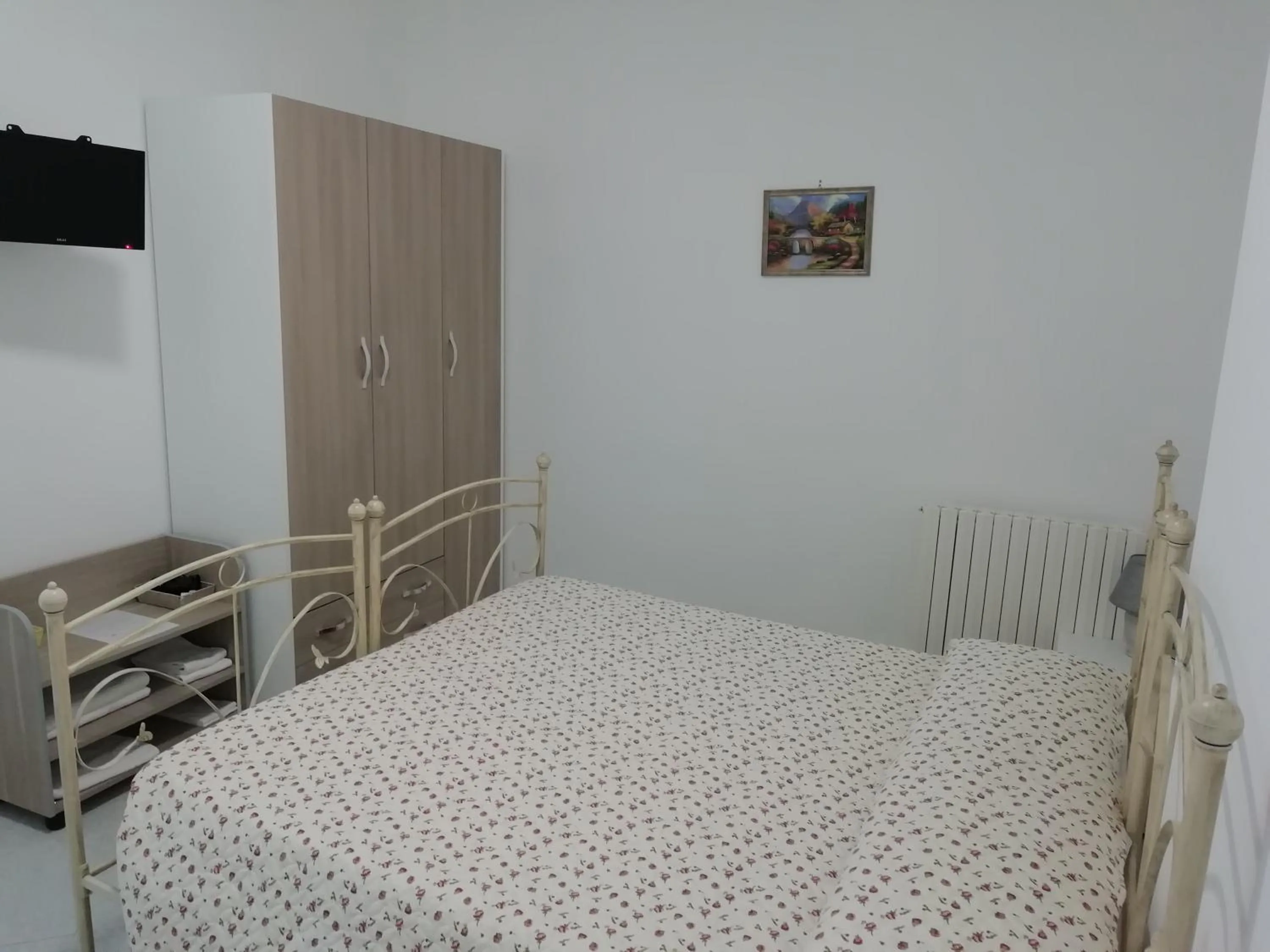 Bedroom, Bed in Ostello Villafranca