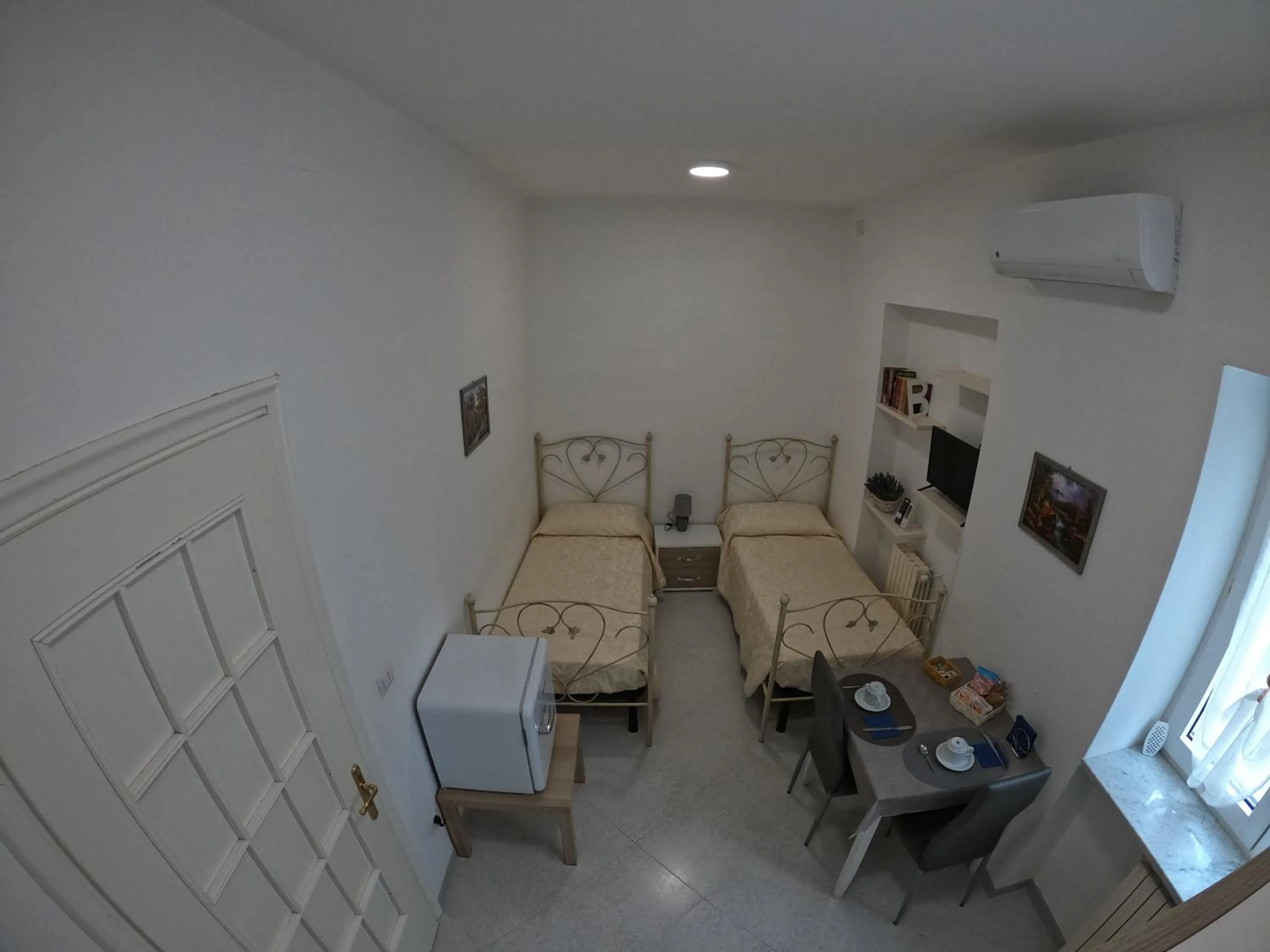 Photo of the whole room in Ostello Villafranca