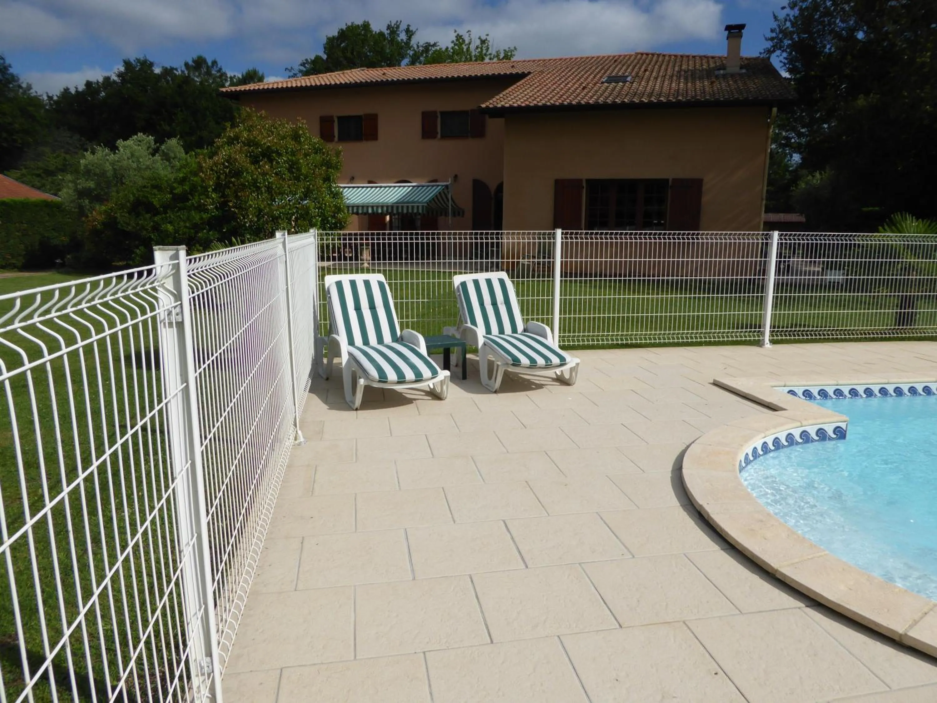 Swimming pool in La Mimona