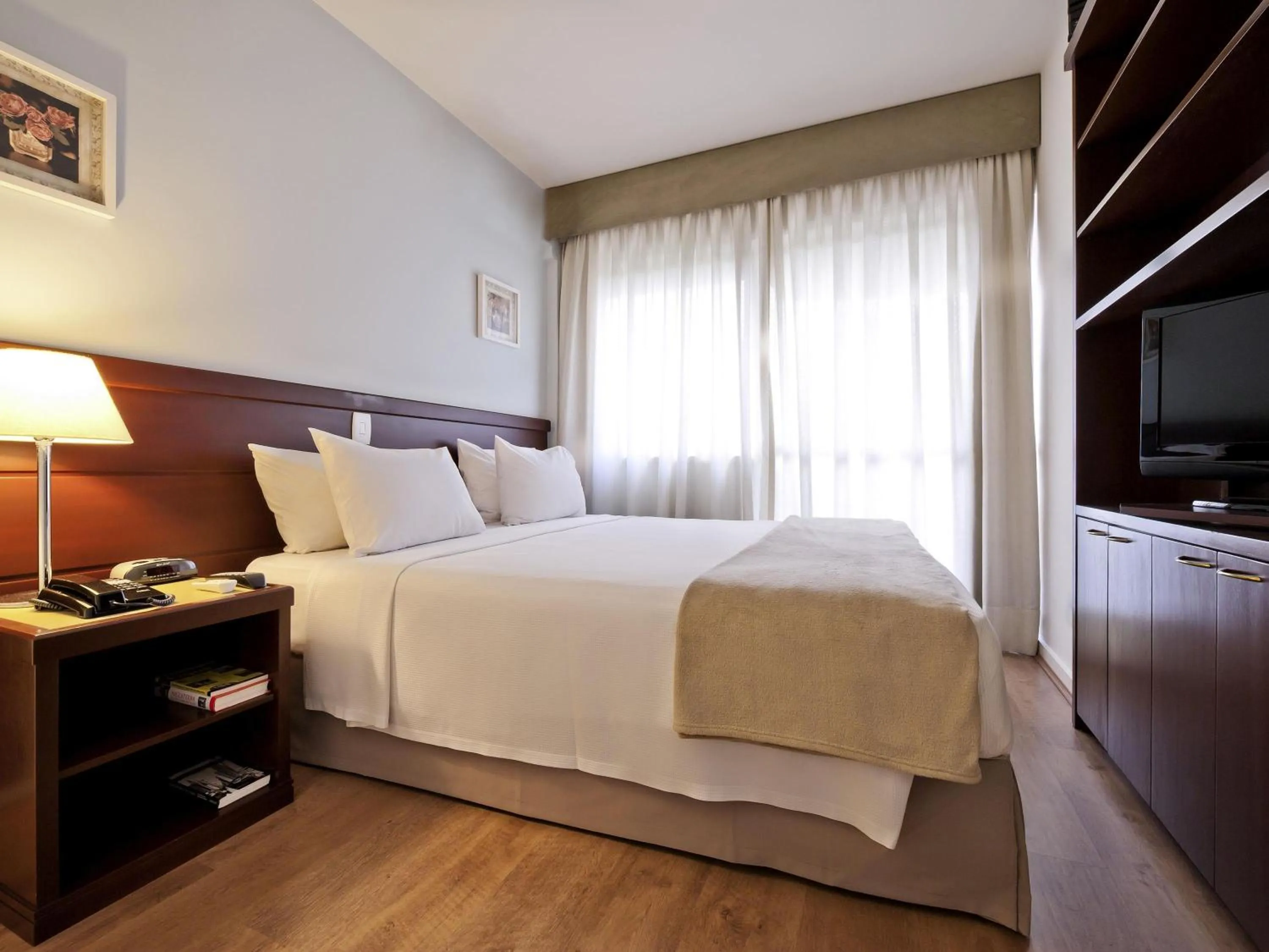 Bedroom, Bed in Grand Mercure SP Itaim Bibi