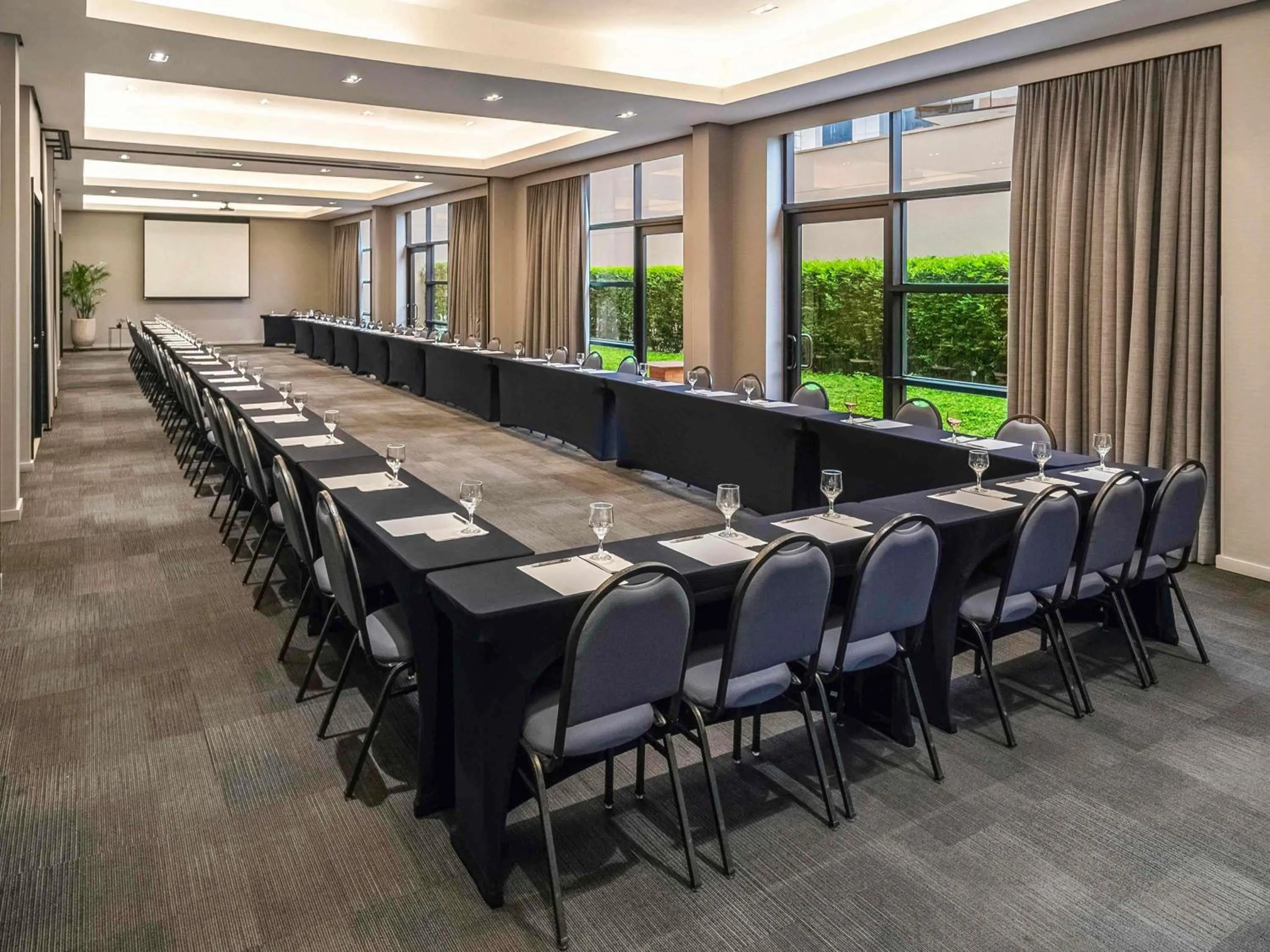 Meeting/conference room in Grand Mercure SP Itaim Bibi