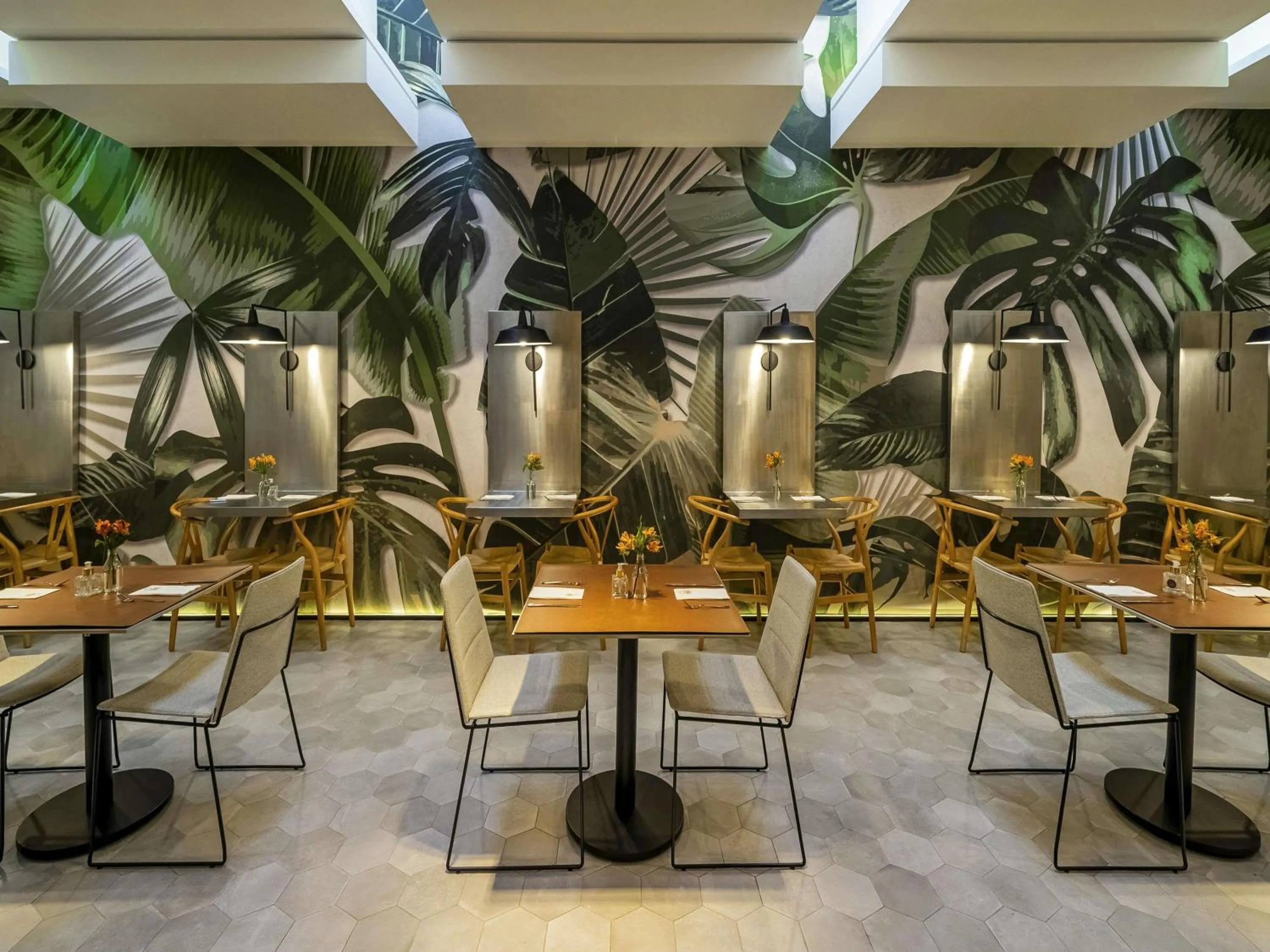 Restaurant/places to eat in Grand Mercure SP Itaim Bibi