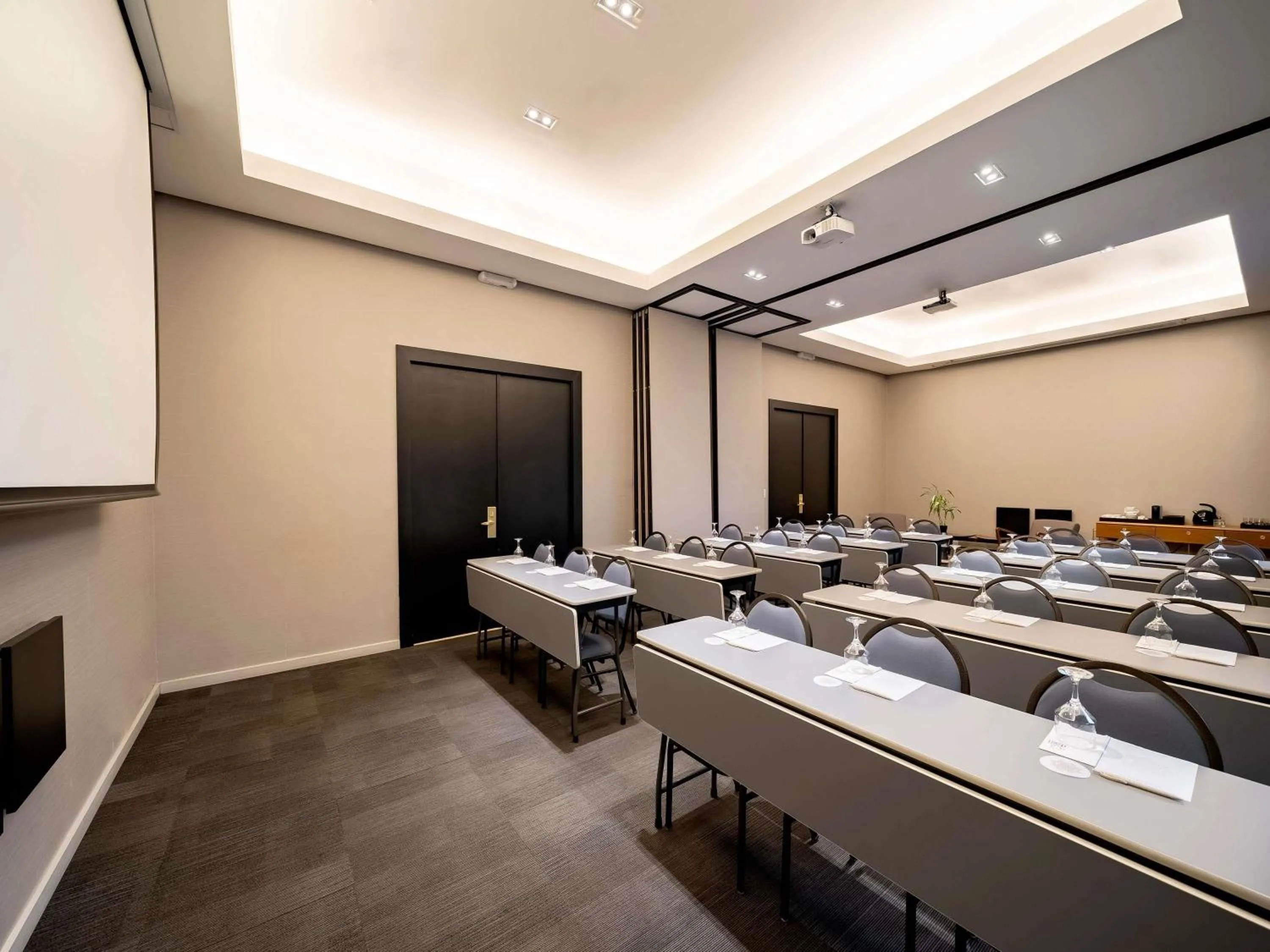 Meeting/conference room in Grand Mercure SP Itaim Bibi