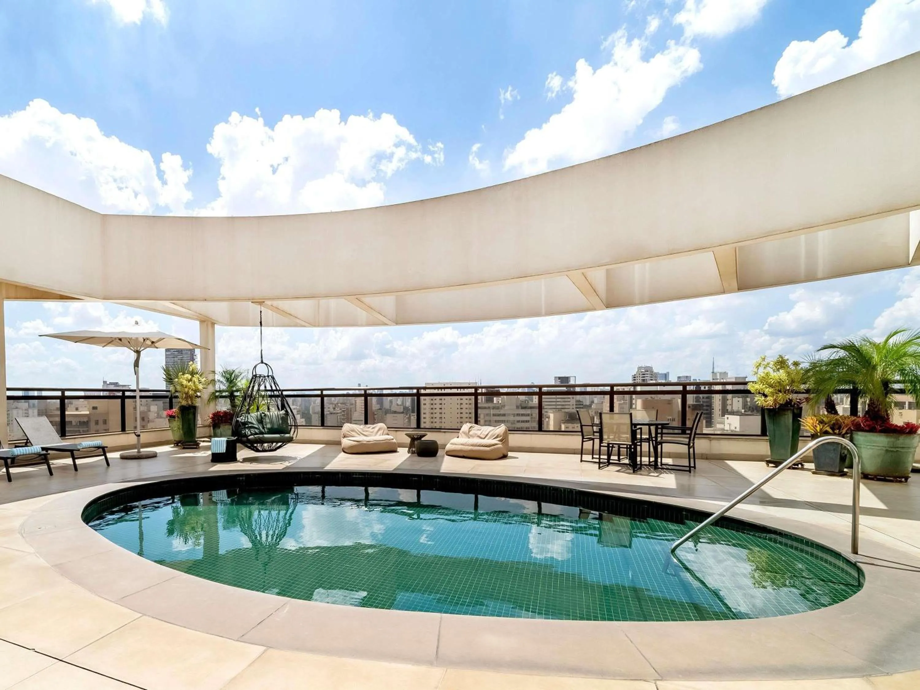 Property building in Grand Mercure SP Itaim Bibi