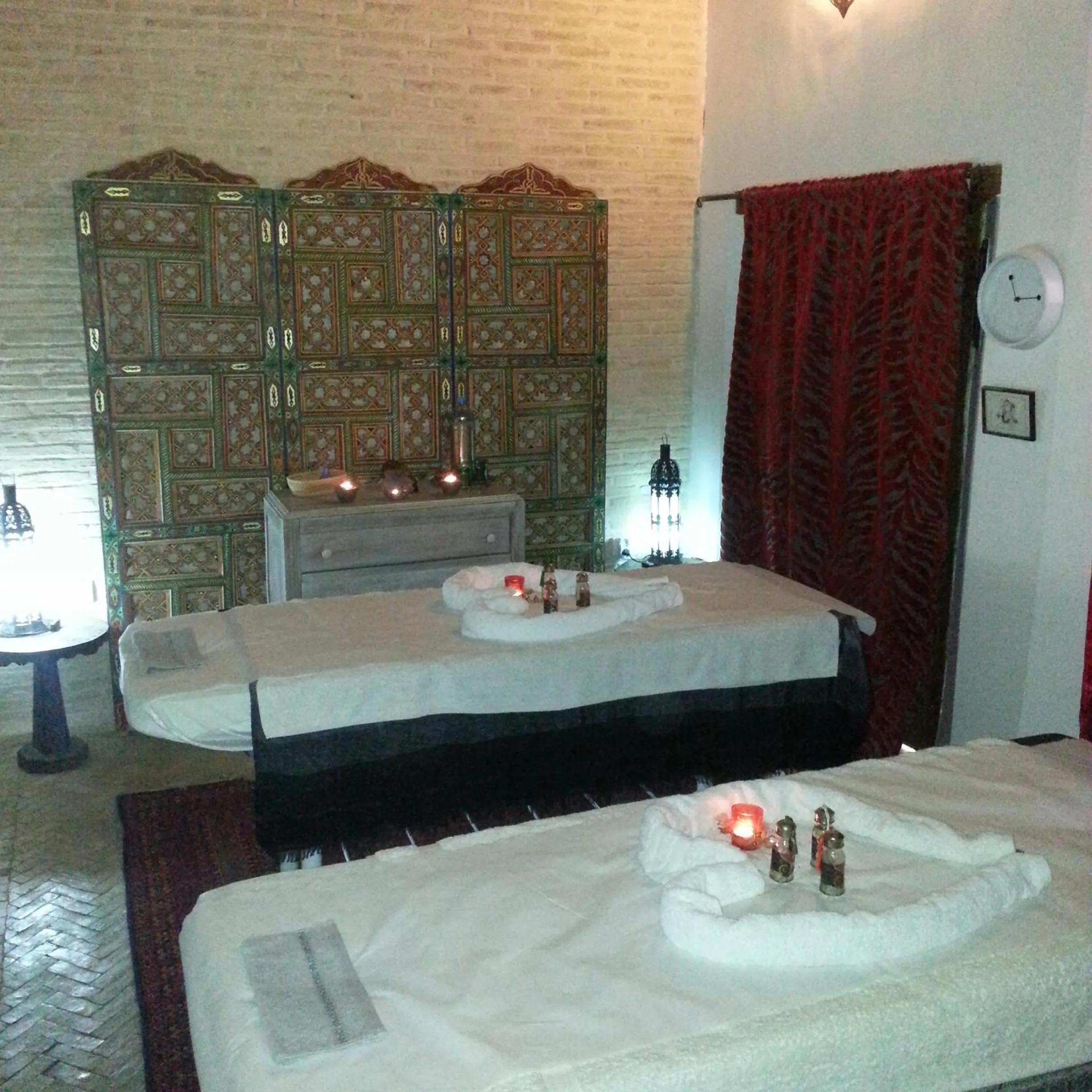 Massage in Les Bains de Fez Tara