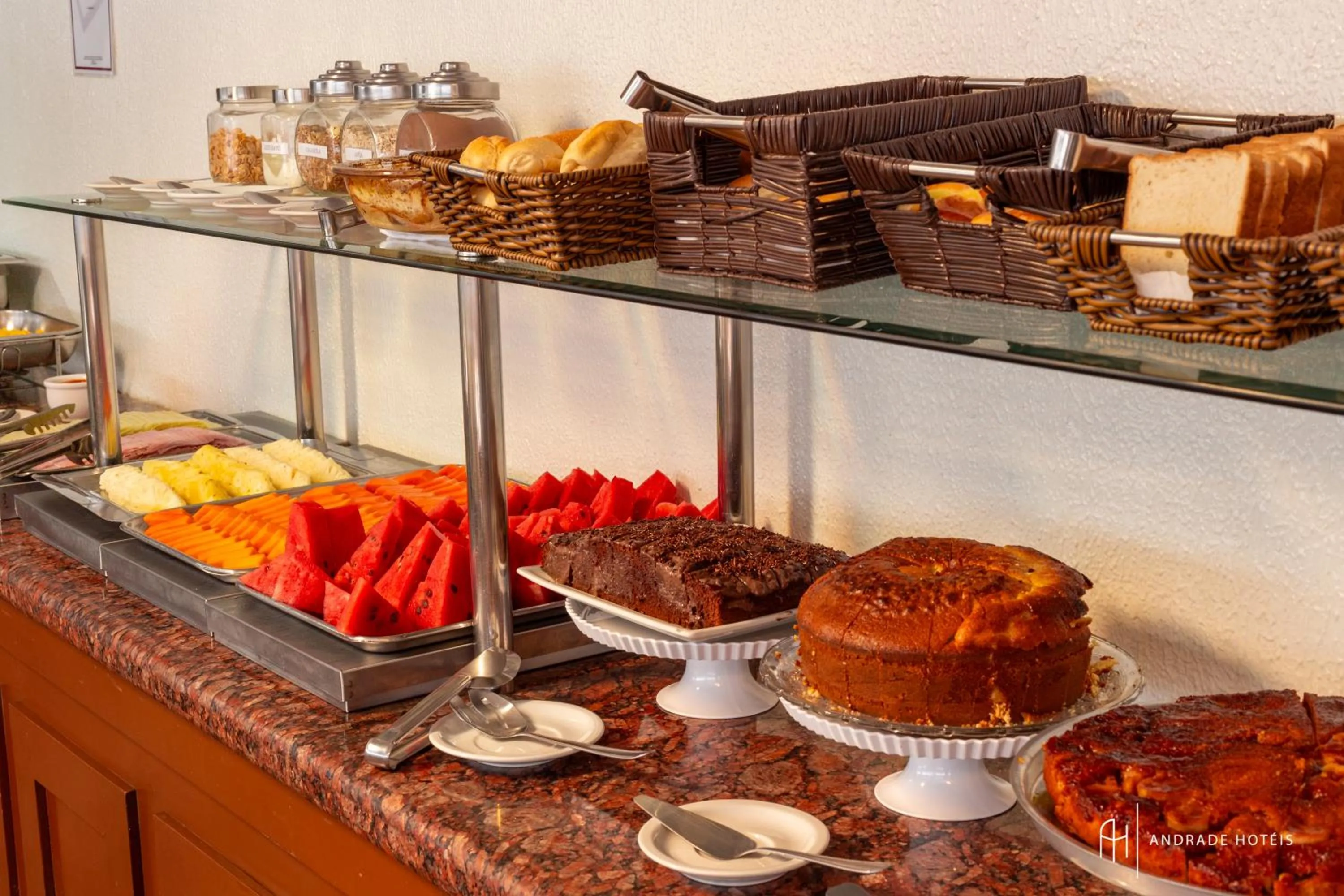 Buffet breakfast in Rede Andrade Coimbra
